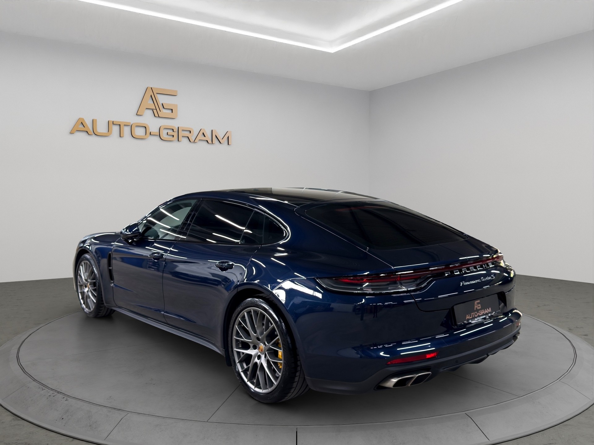 PORSCHE Panamera Turbo S Executive PDK-image-3
