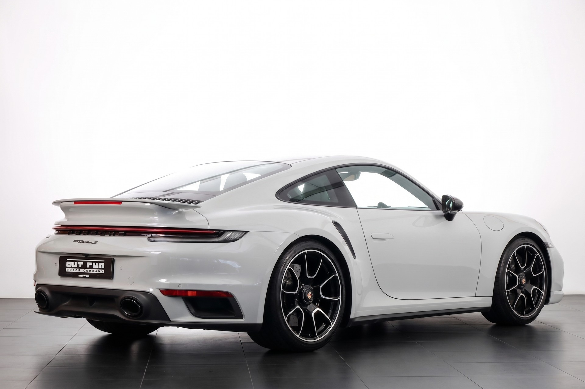 PORSCHE 911 Turbo S PDK-image-3