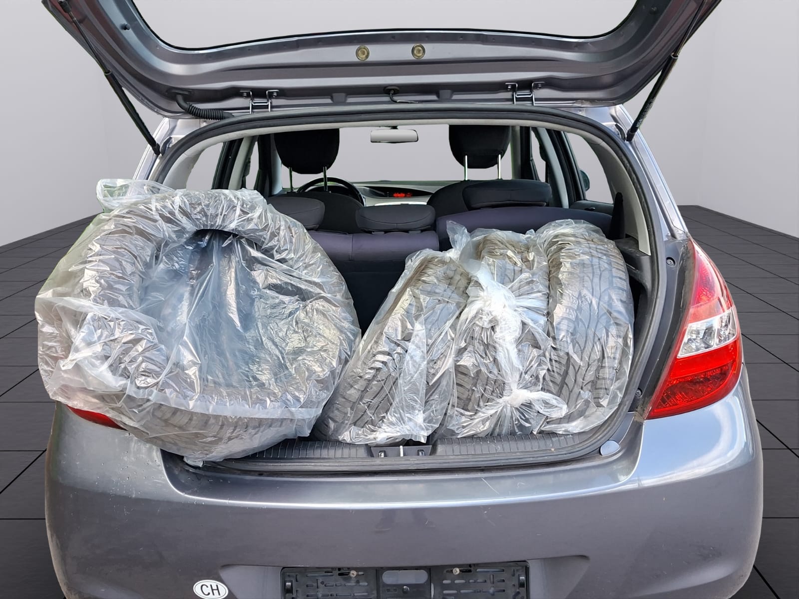 HYUNDAI i20 1.4 Style-image-5