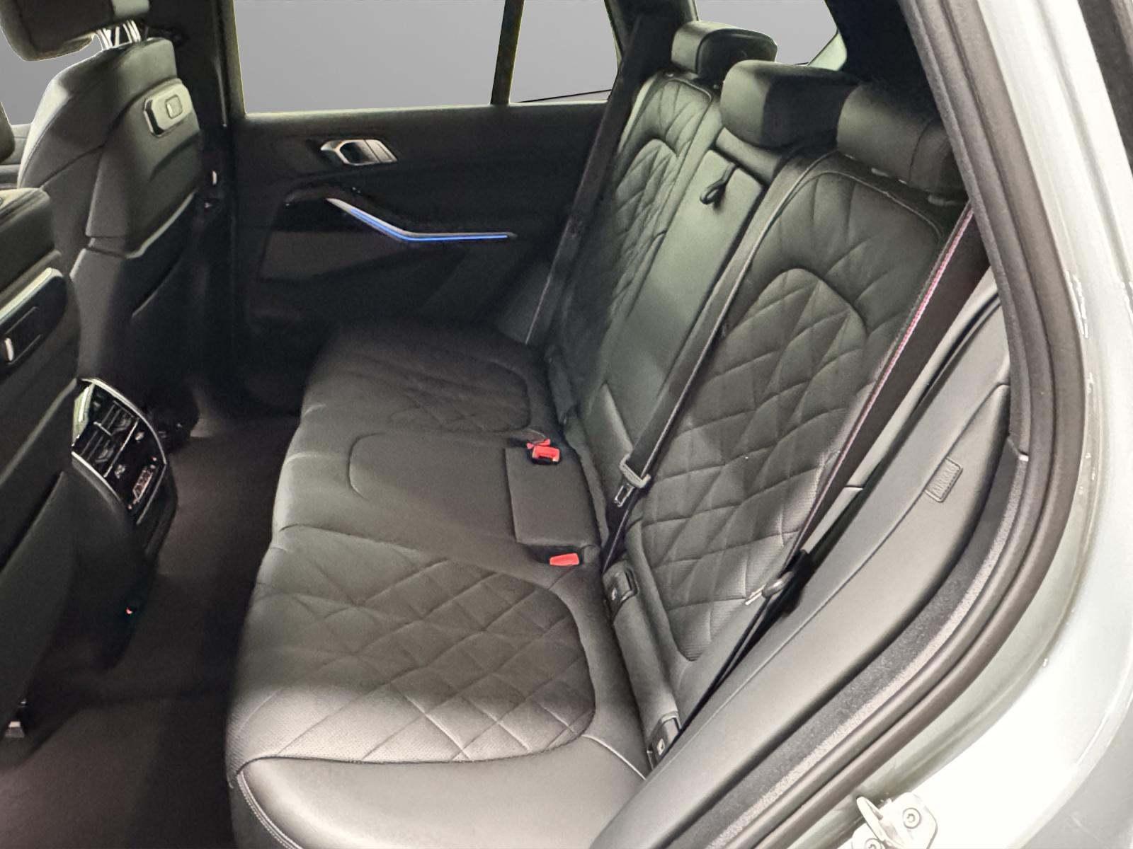 BMW X5 50e xDrive SAG-image-13