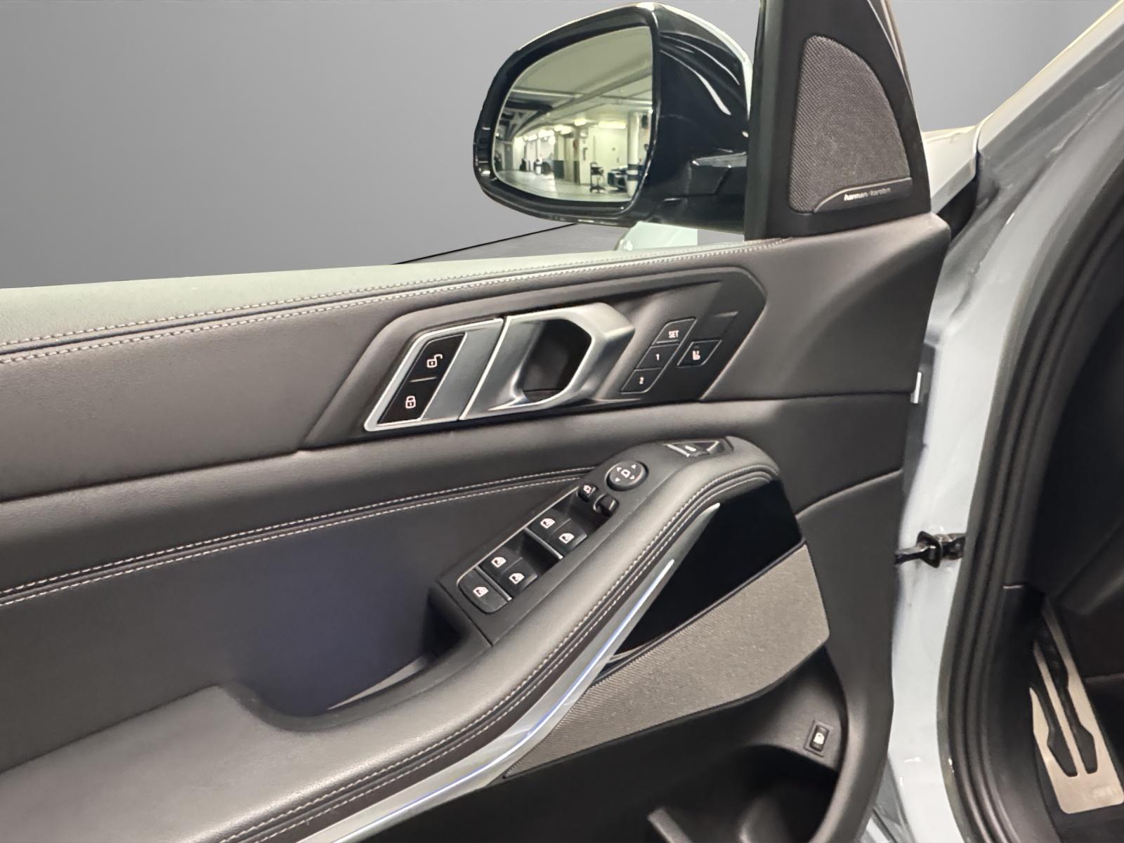 BMW X5 50e xDrive SAG-image-12