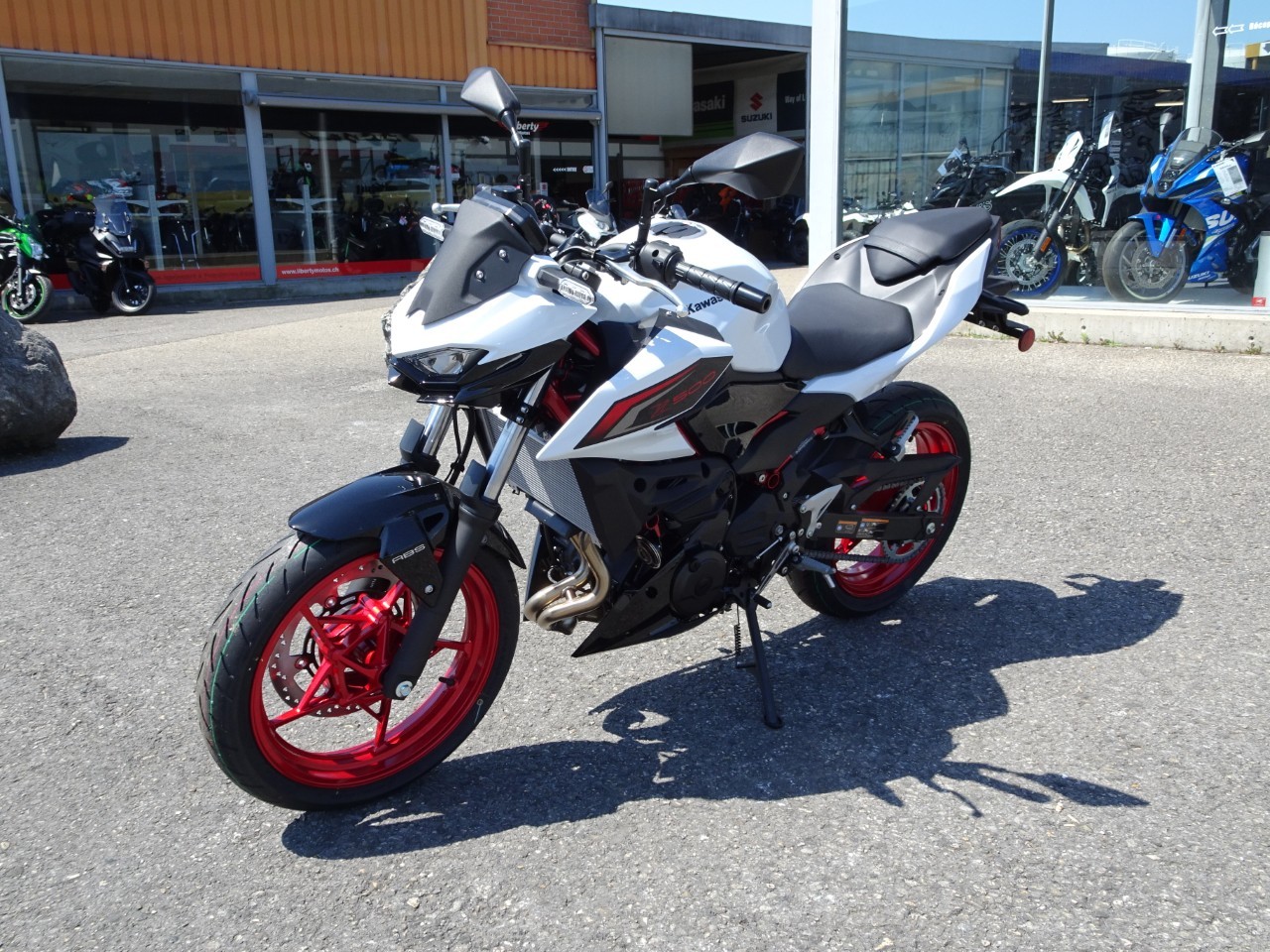 KAWASAKI Z 500 SE-showroom-element-3