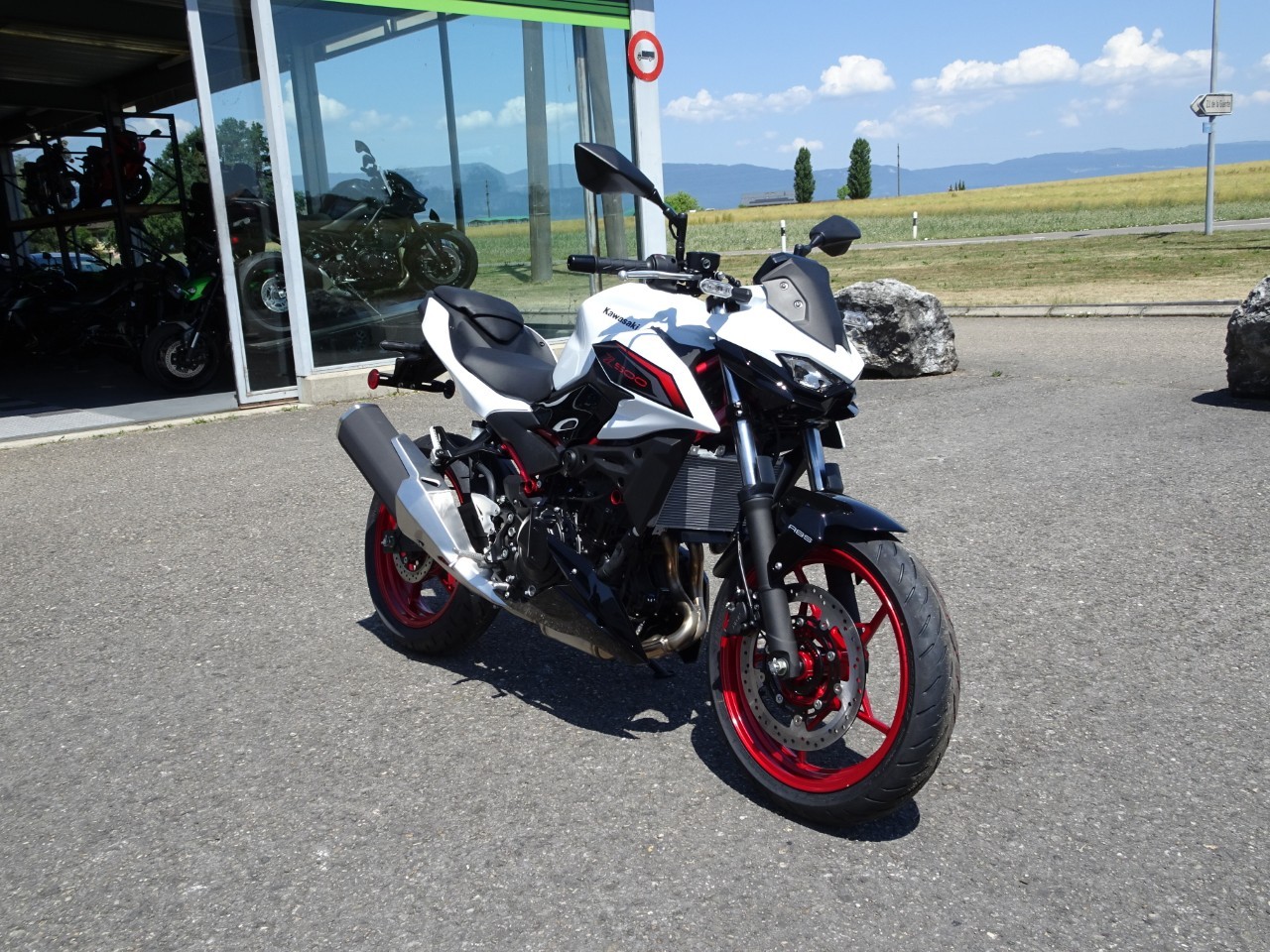 KAWASAKI Z 500 SE-showroom-element-1