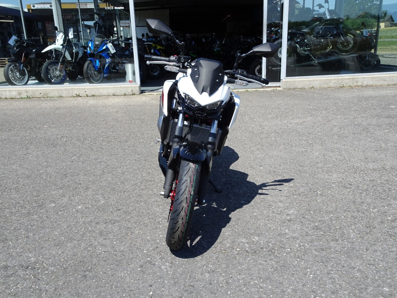 KAWASAKI Z 500 SE-showroom-element-2