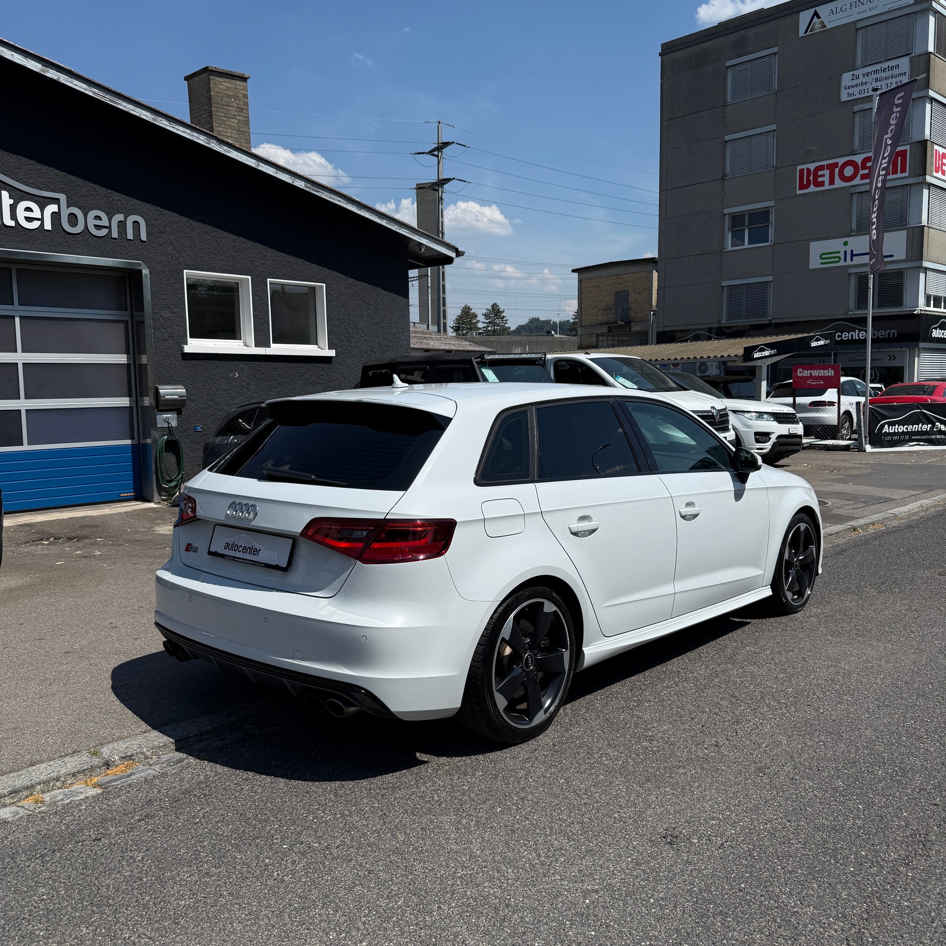 AUDI S3 Sportback 2.0 TFSI quattro S-tronic-image-6