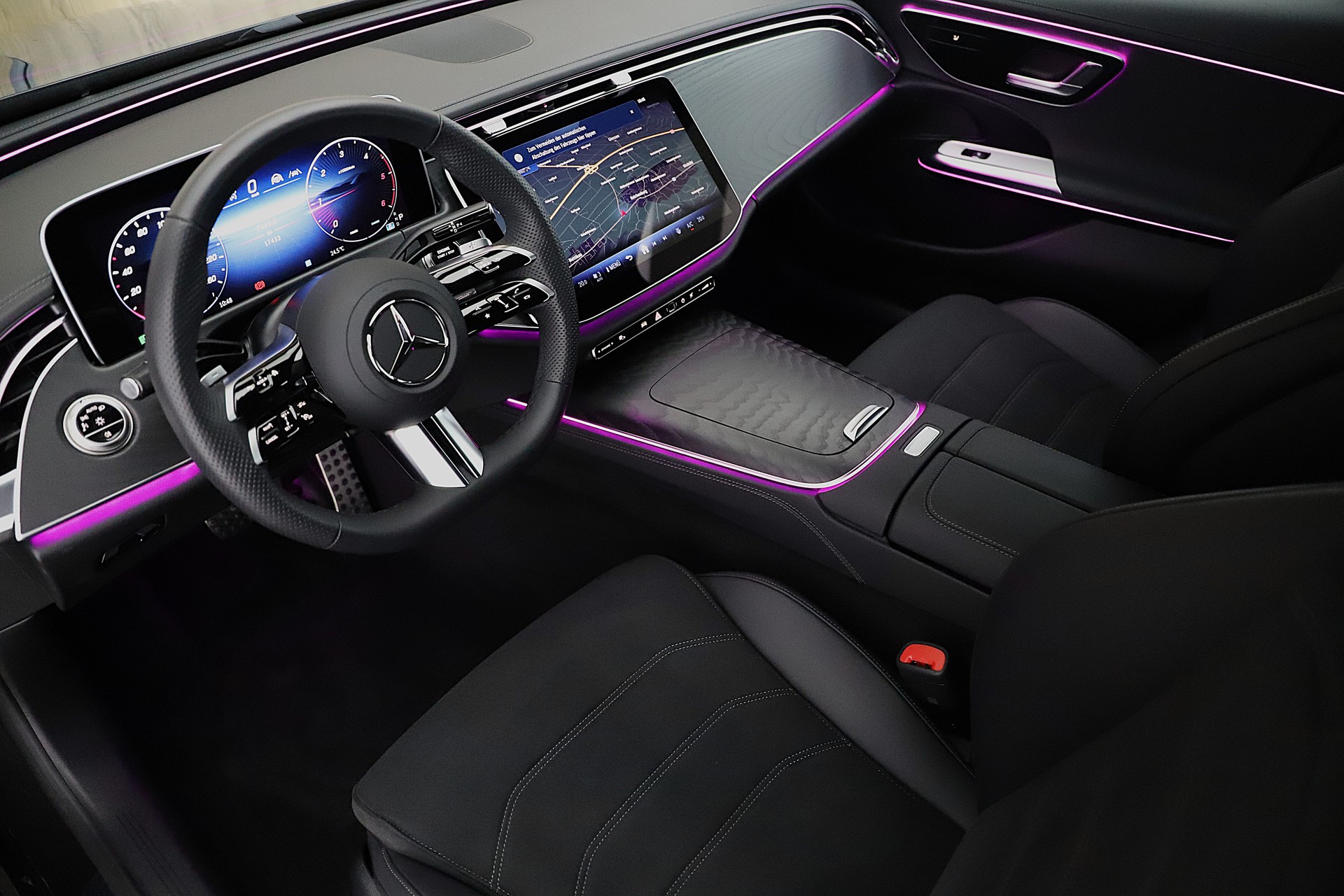 MERCEDES-BENZ E 220 d 9G-Tronic AMG Line Advance-image-4