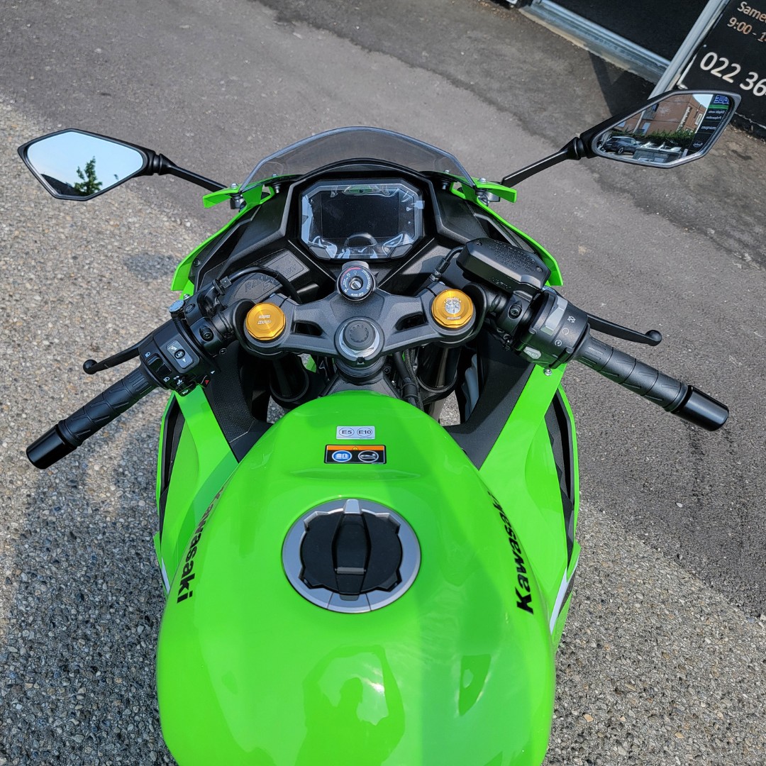 KAWASAKI Ninja ZX-4RR (35kW)-image-4