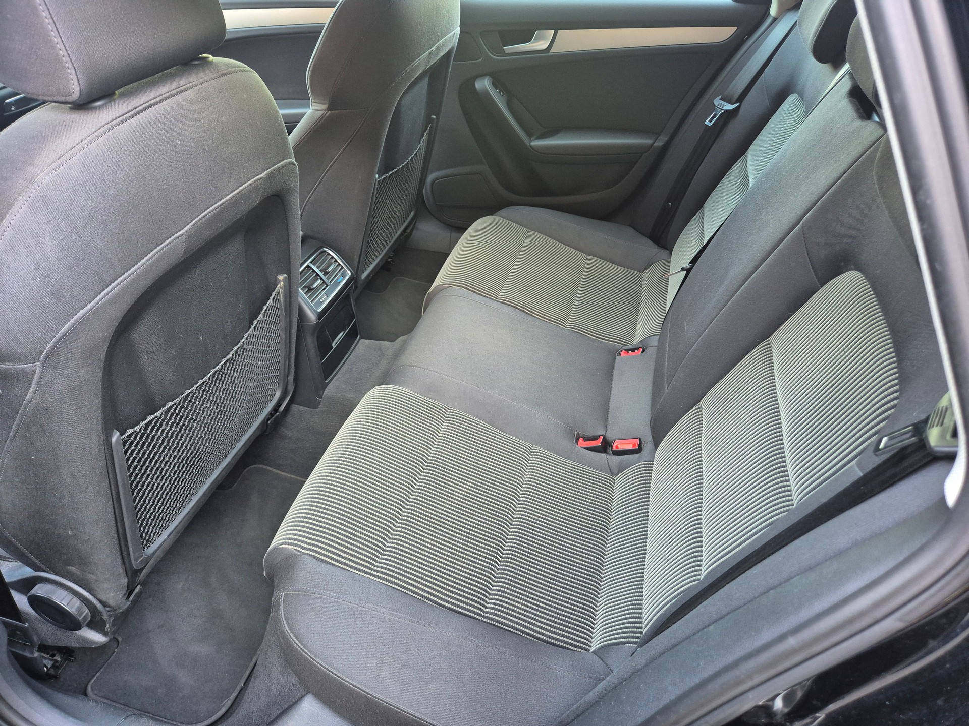 AUDI A4 Avant 3.2 FSI quattro tiptronic-image-7