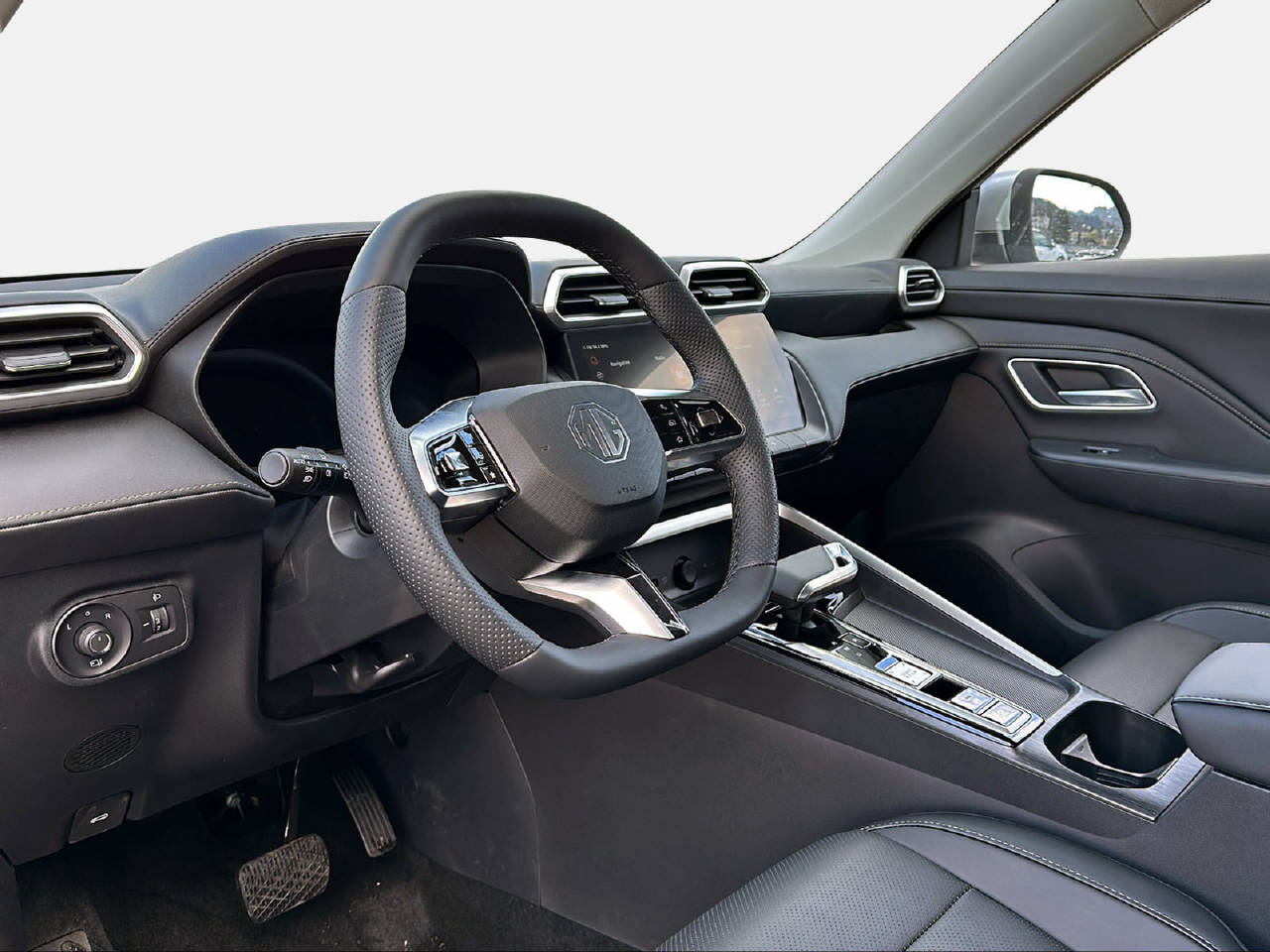 MG ZS 1.5 Hybrid+ Luxury-image-8