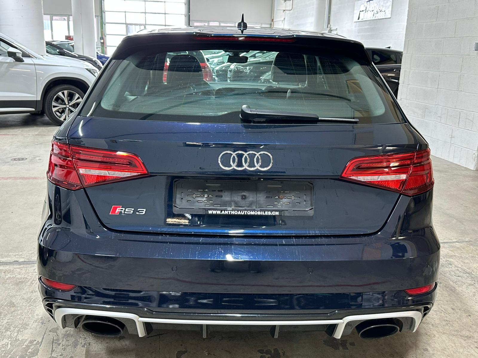 AUDI RS3 Sportback 2.5 TSI quattro S-tronic-image-5