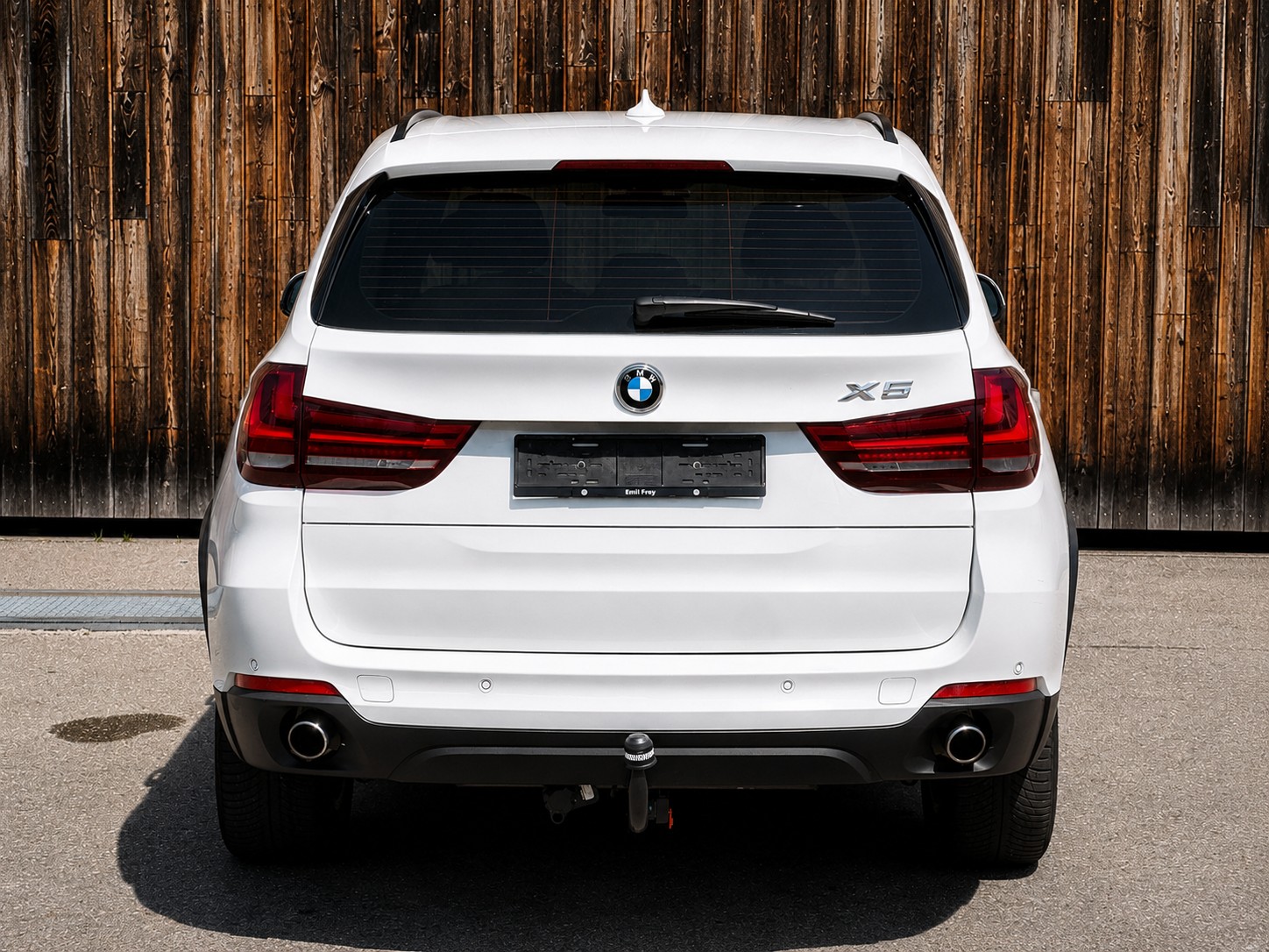 BMW xDrive30d-showroom-element-3