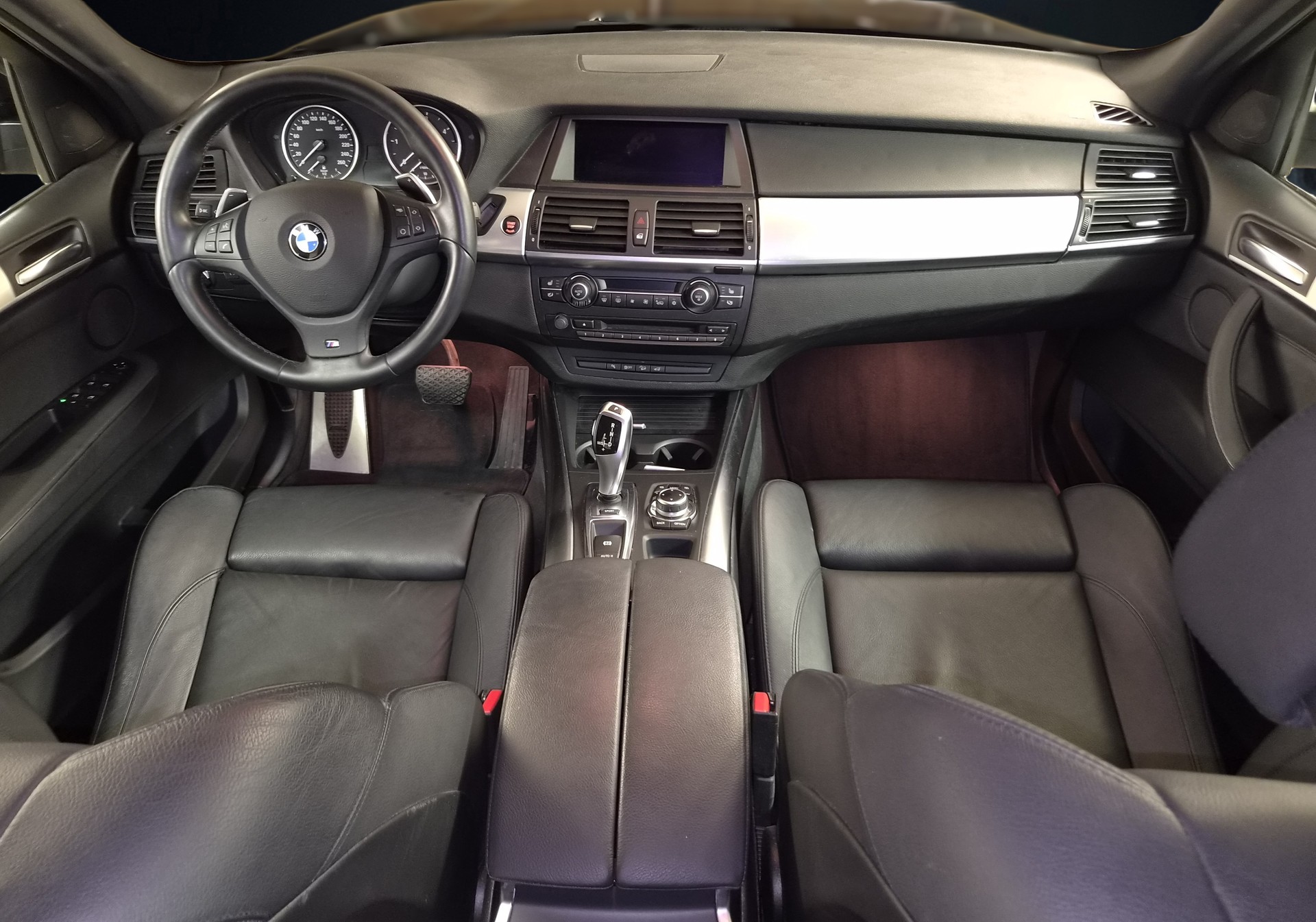 BMW X5 xDrive 40d Steptronic-image-15