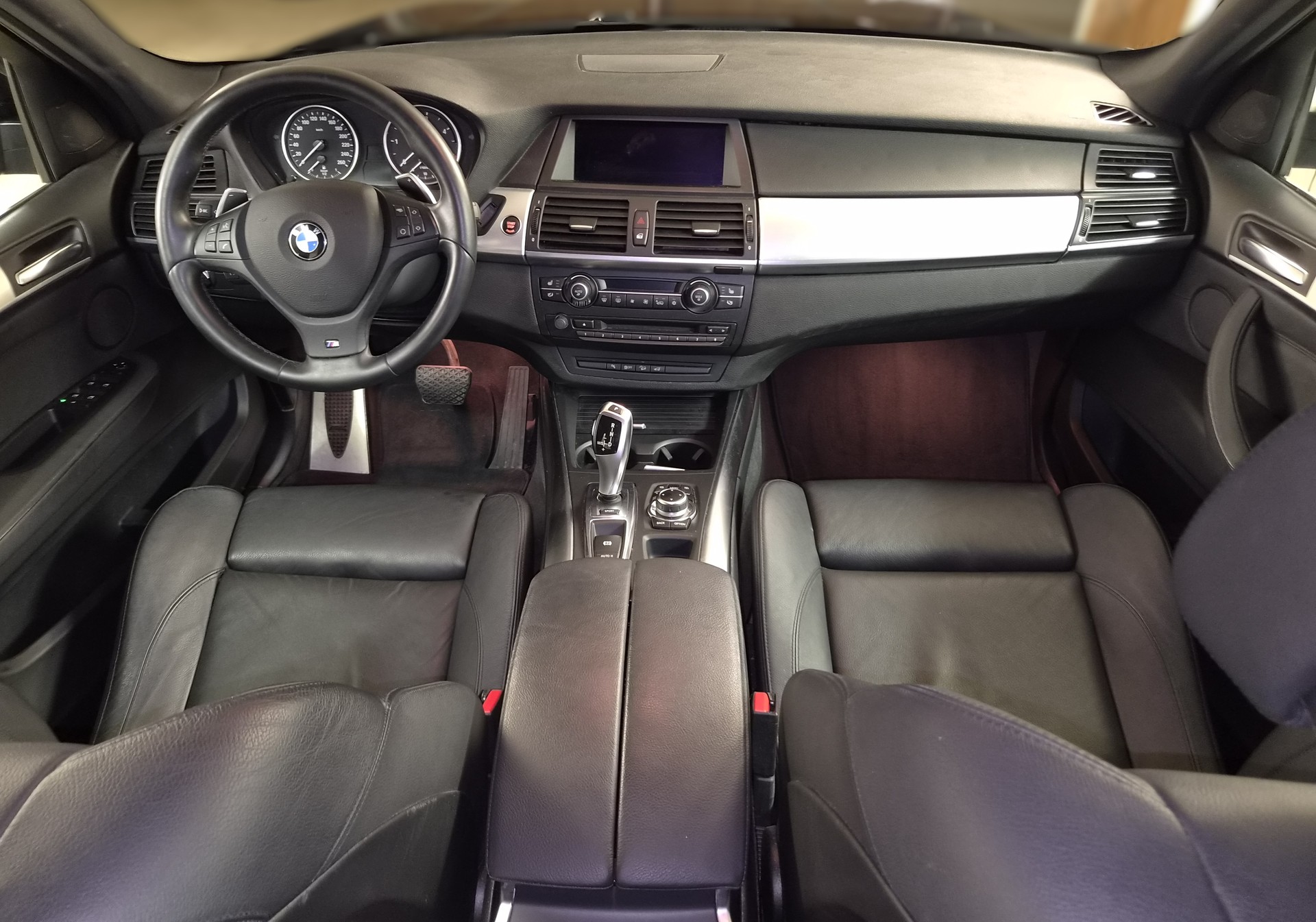 BMW X5 xDrive 40d Steptronic-image-15