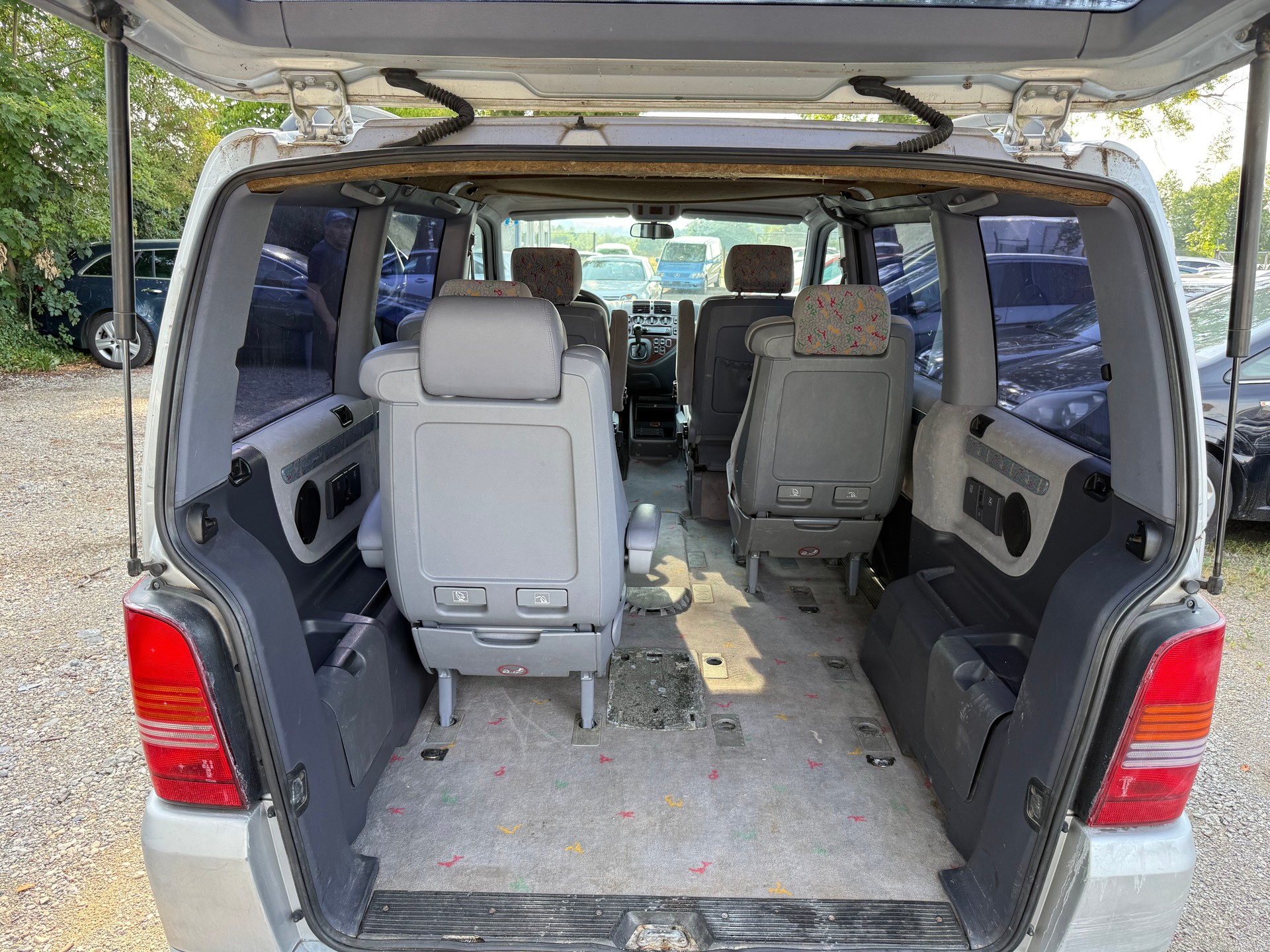 MERCEDES-BENZ V 230 TD Trend-image-12