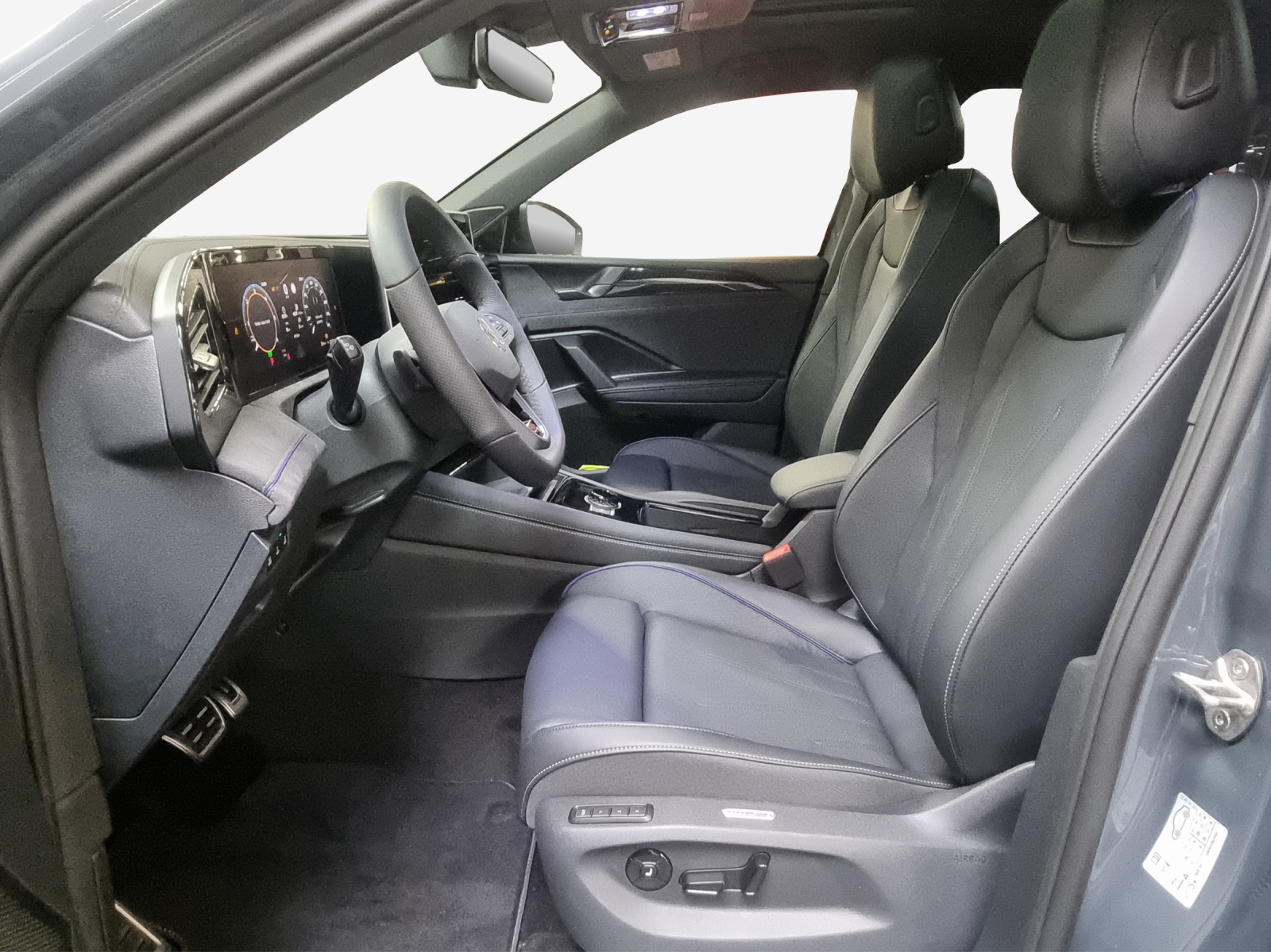 VW Tiguan 2.0 TDI SCR R-Line 4Motion DSG-image-7