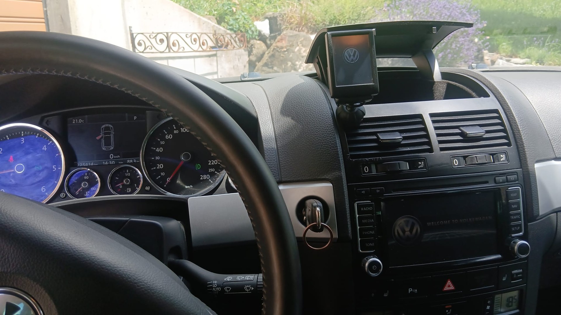 VW Touareg 3.0 TDI Tiptronic-image-10