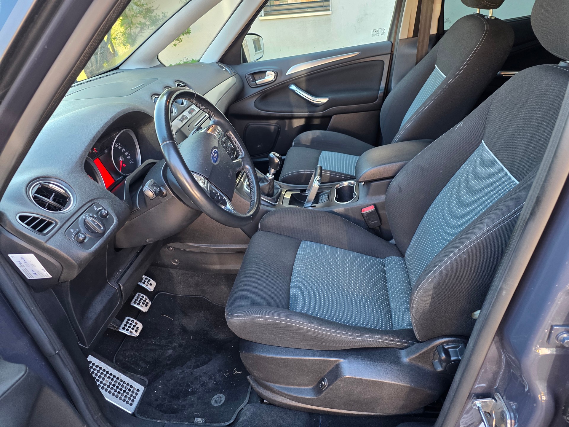 FORD S-Max 1.6 SCTi Titanium-image-12