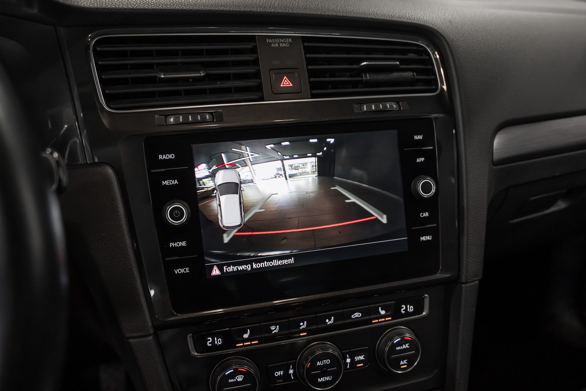 VW Golf 1.5 TSI EVO Comfortline DSG-image-13
