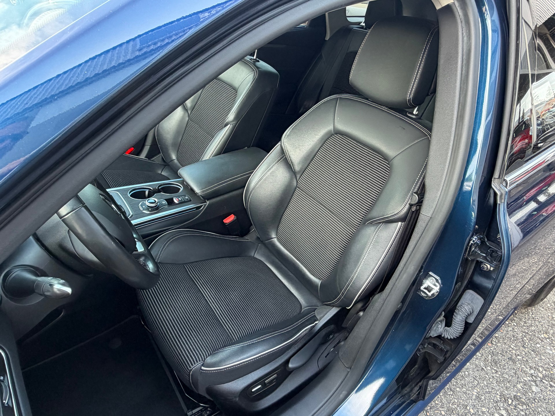 RENAULT Talisman Grandtour 1.3 TCe Intens EDC-image-7