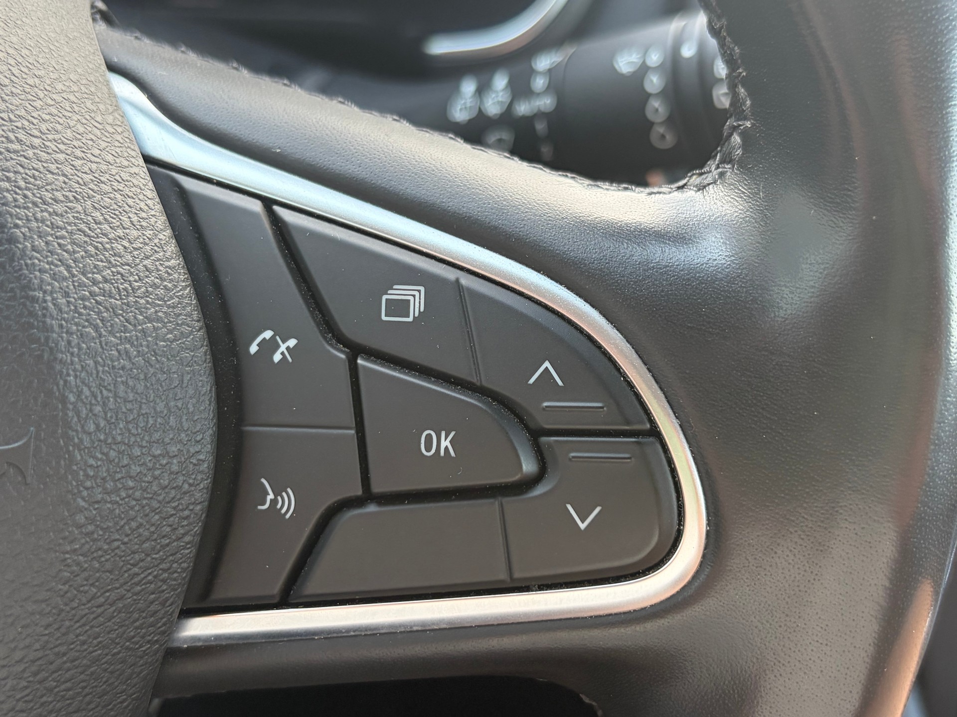 RENAULT Talisman Grandtour 1.3 TCe Intens EDC-image-23