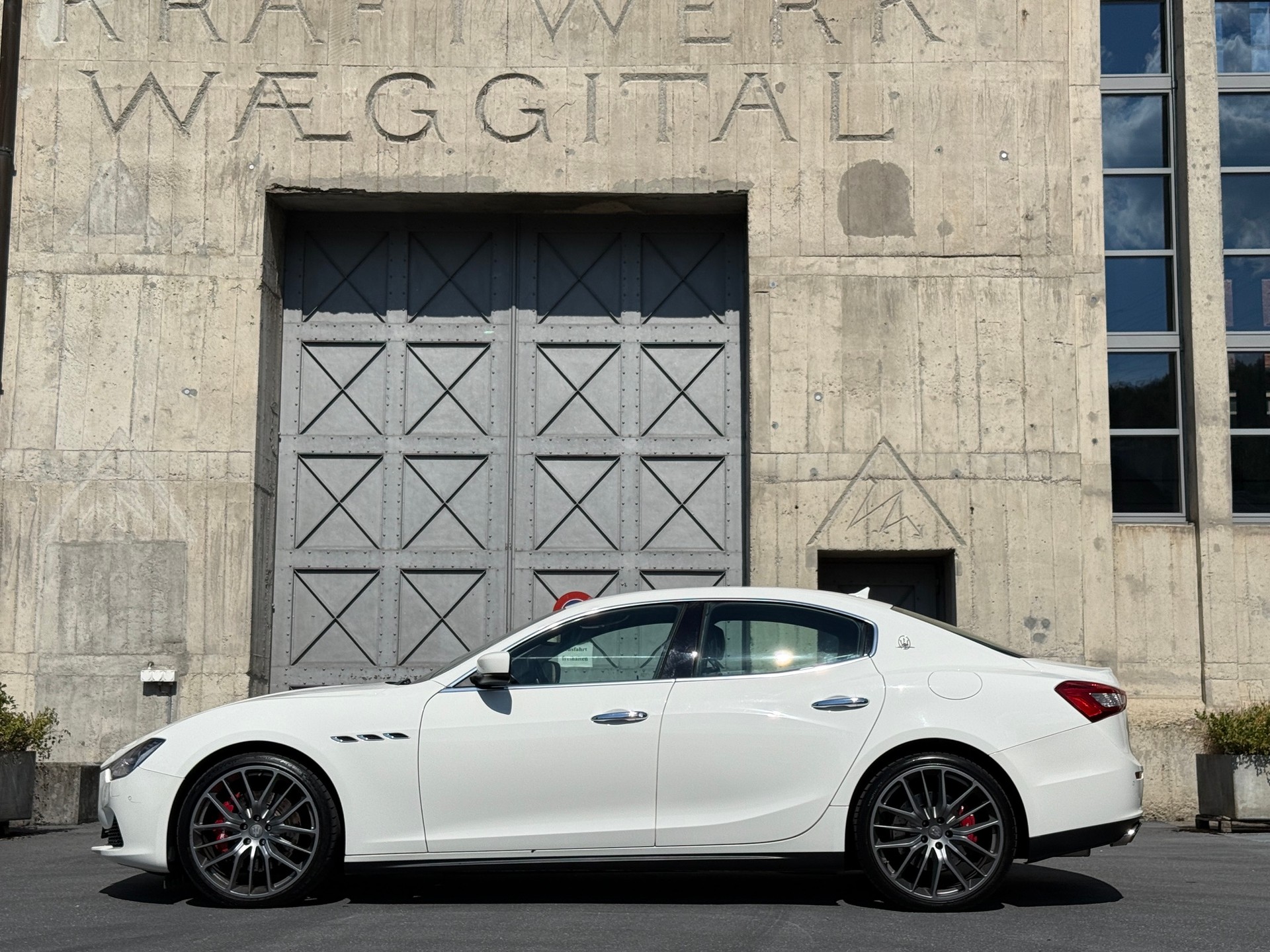 MASERATI Ghibli S Q4 3.0 V6 Automatica-image-1
