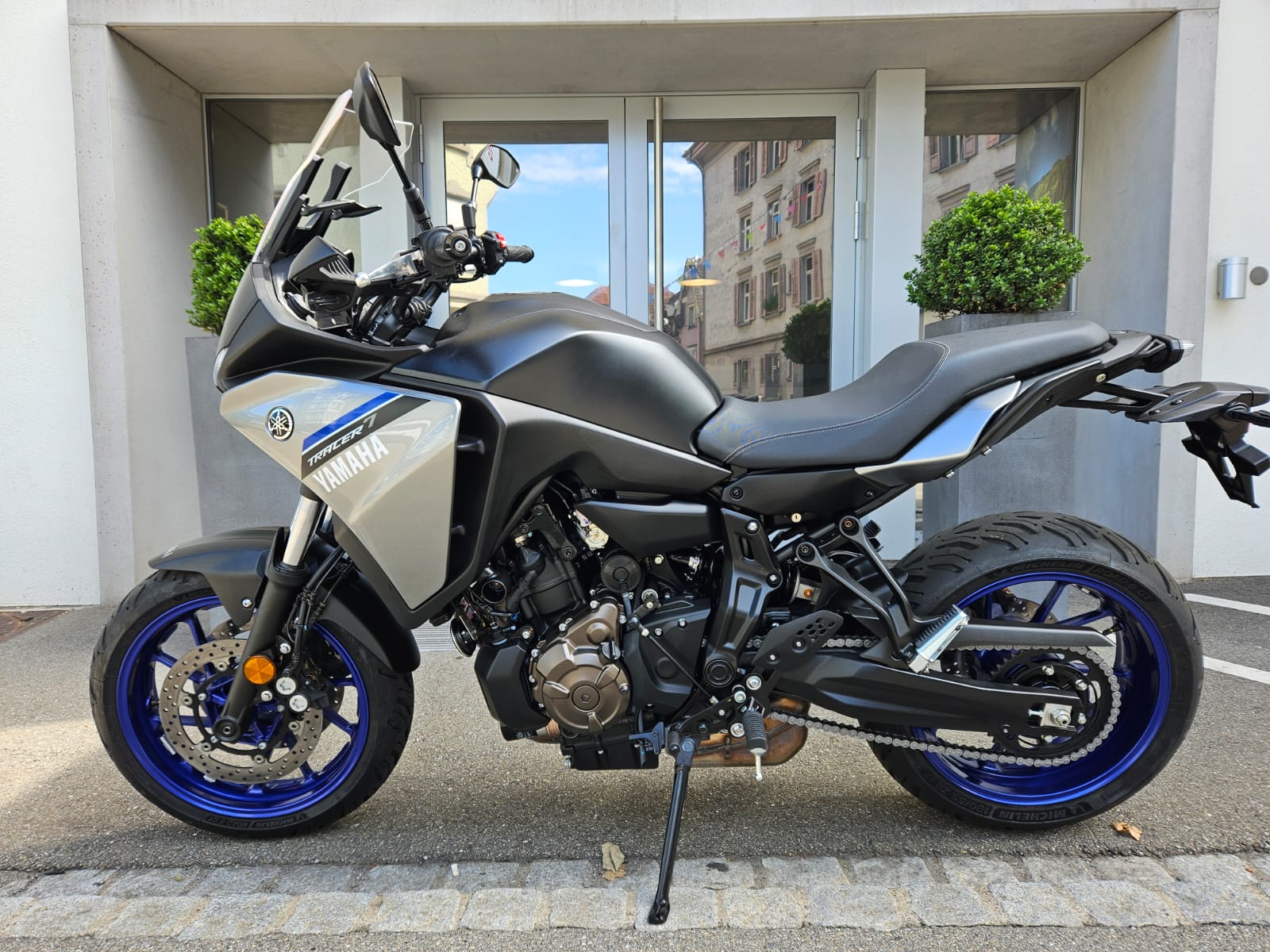 YAMAHA Tracer 7-showroom-element-2