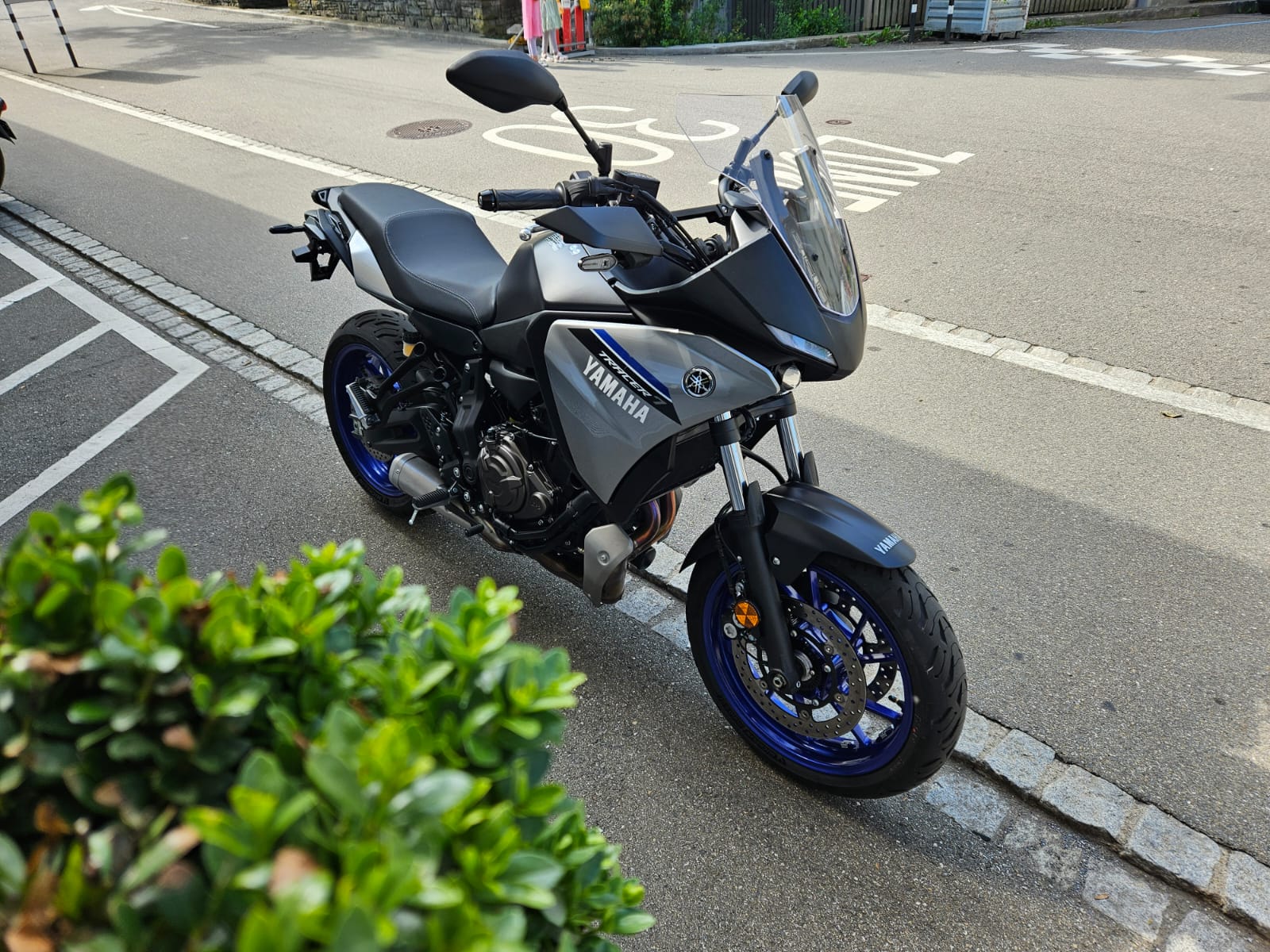 YAMAHA Tracer 7-showroom-element-3
