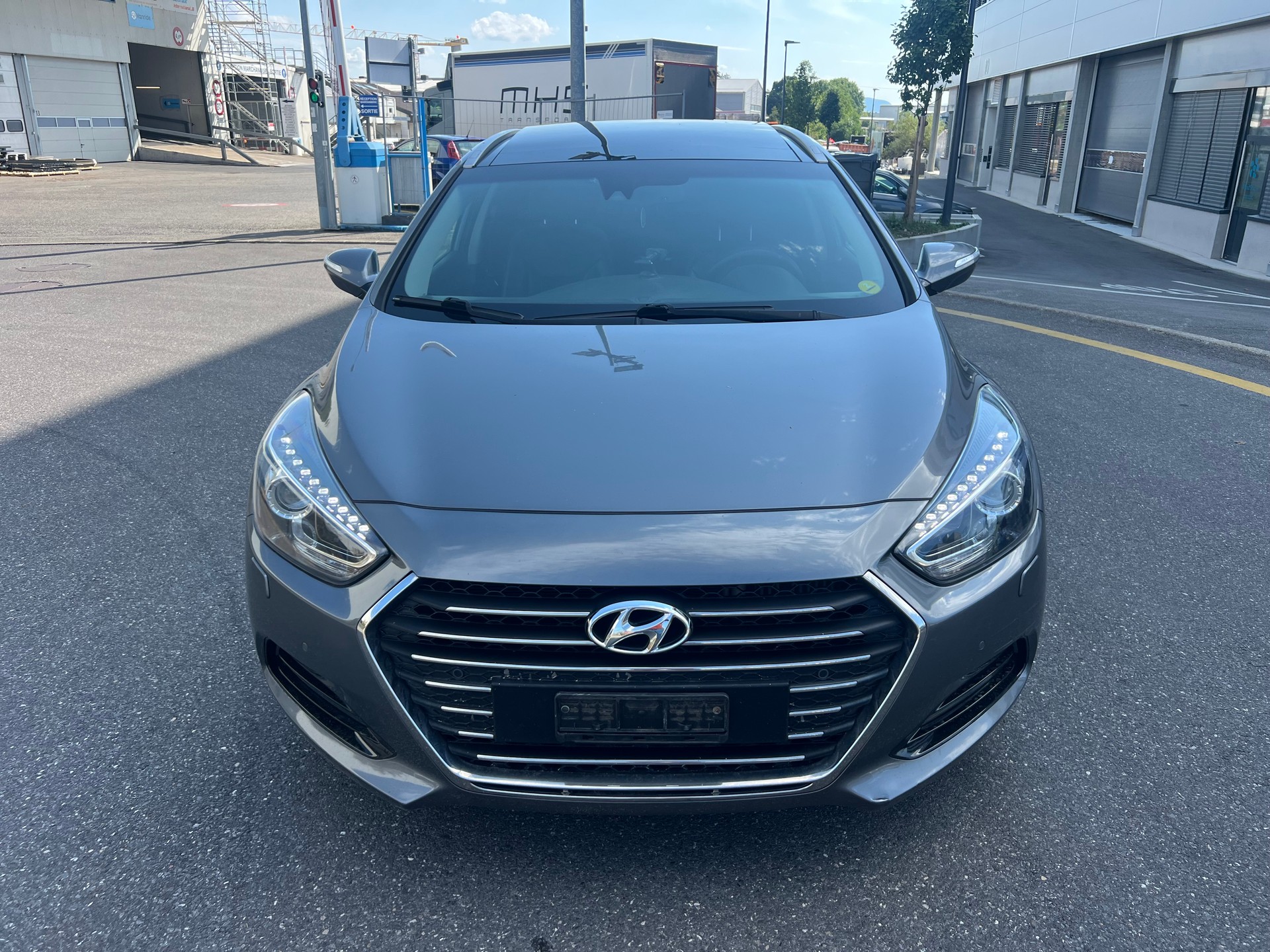 HYUNDAI i40 Wagon 1.7 CRDI Vertex Automatic-image-1