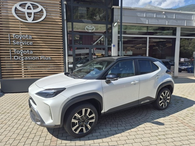 TOYOTA 1.5 AWD Premium 131PS-image-0
