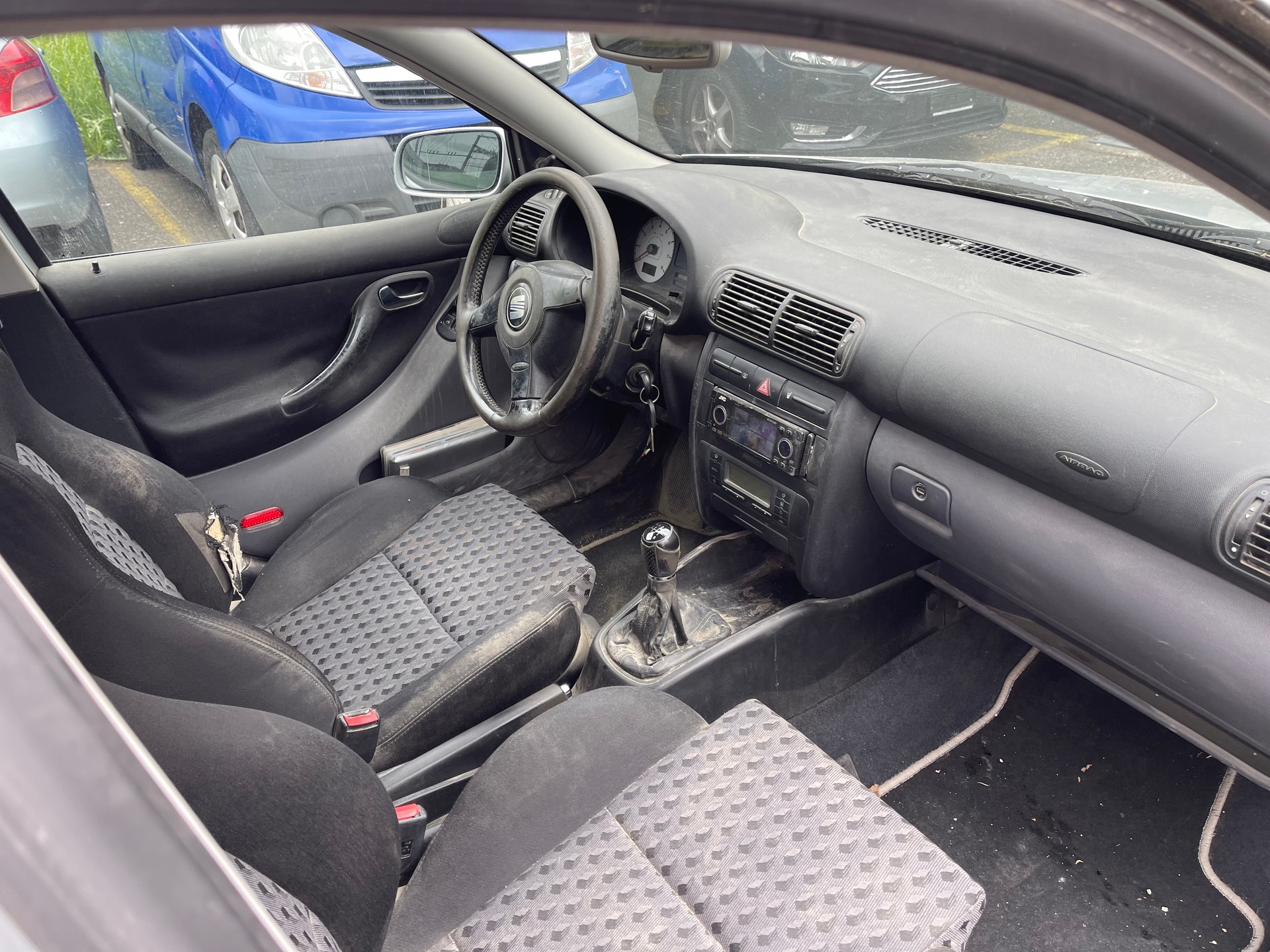 SEAT Leon 1.8 T Sport-image-2