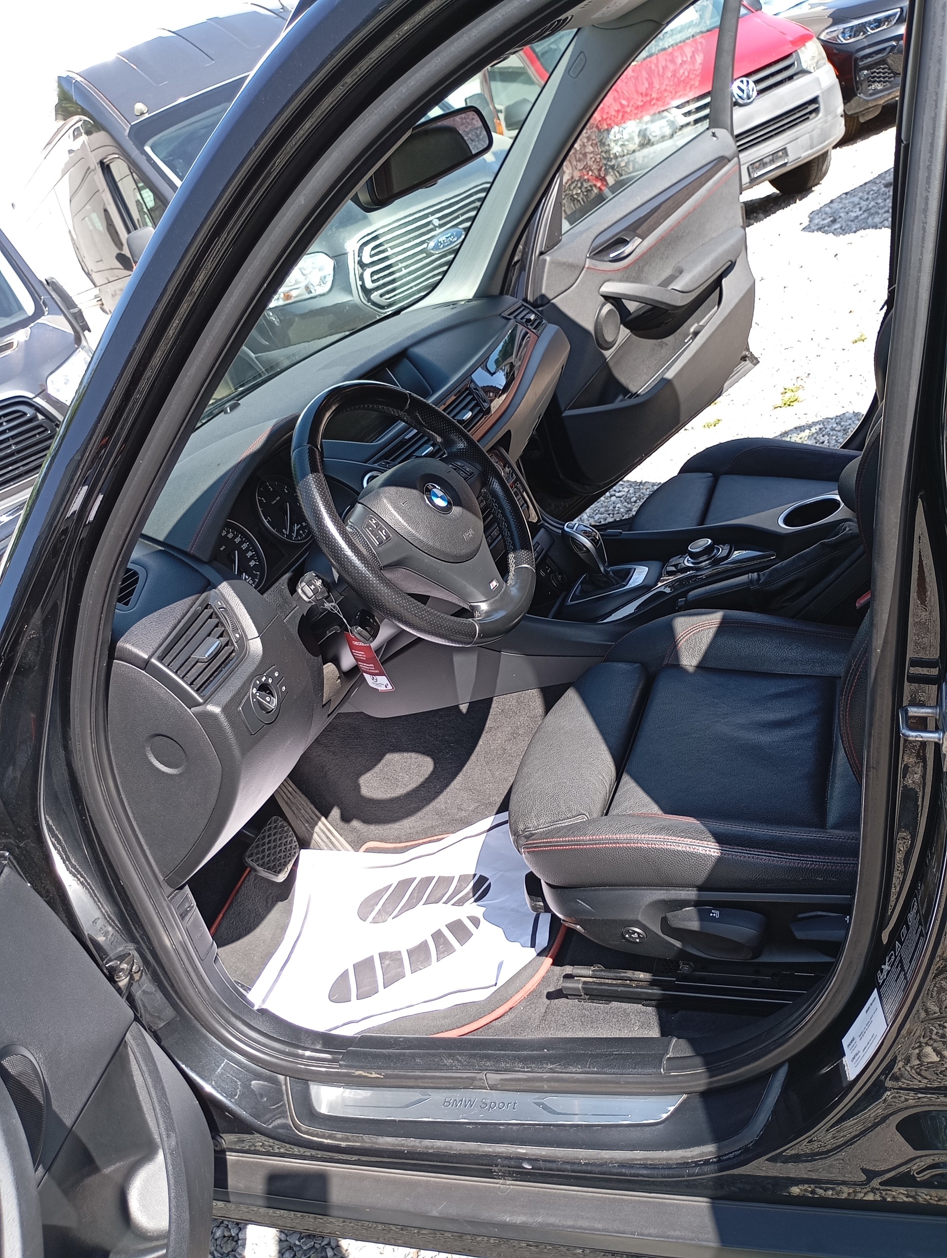 BMW XDrive 20D-image-15