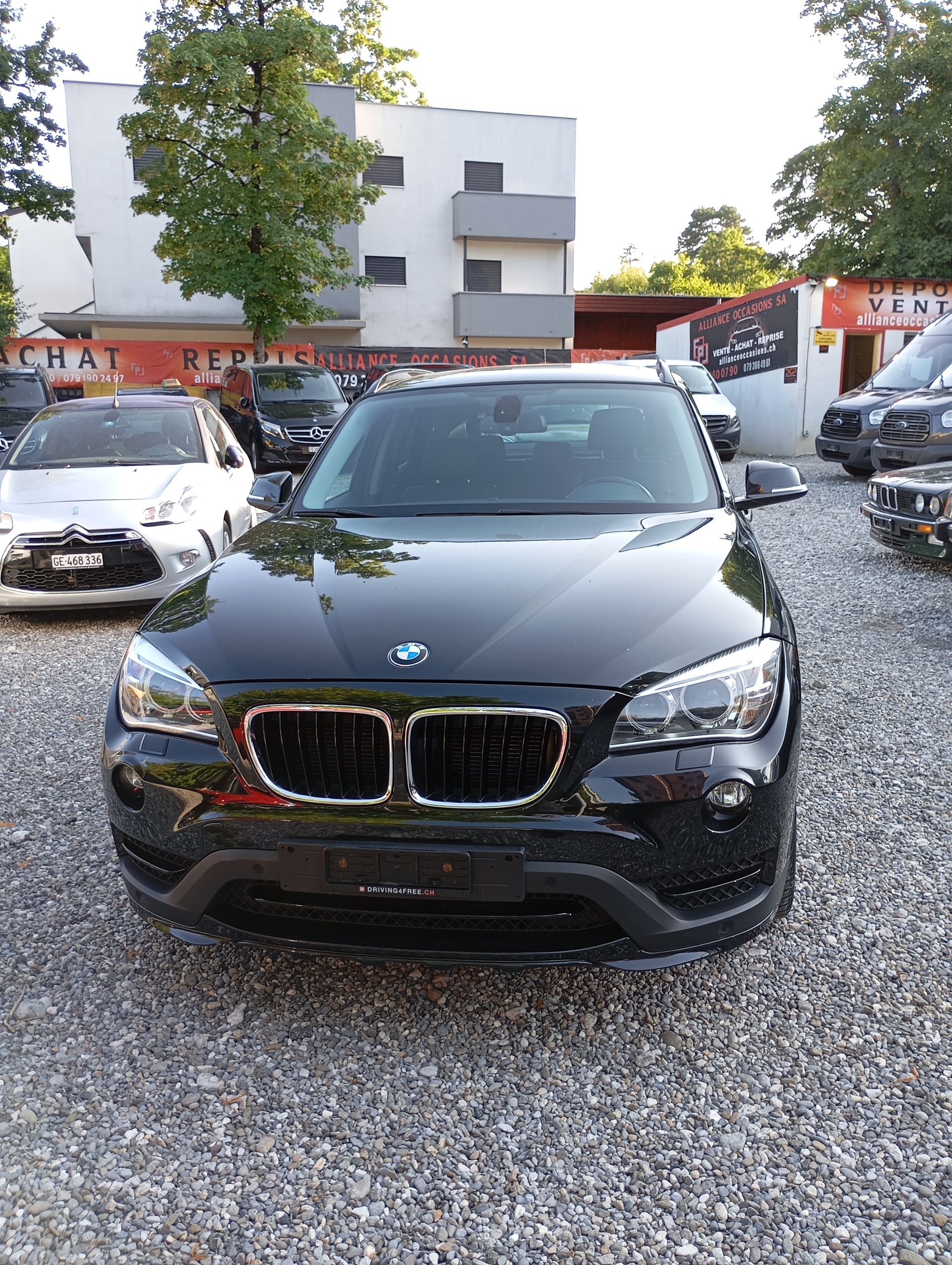 BMW XDrive 20D-image-10