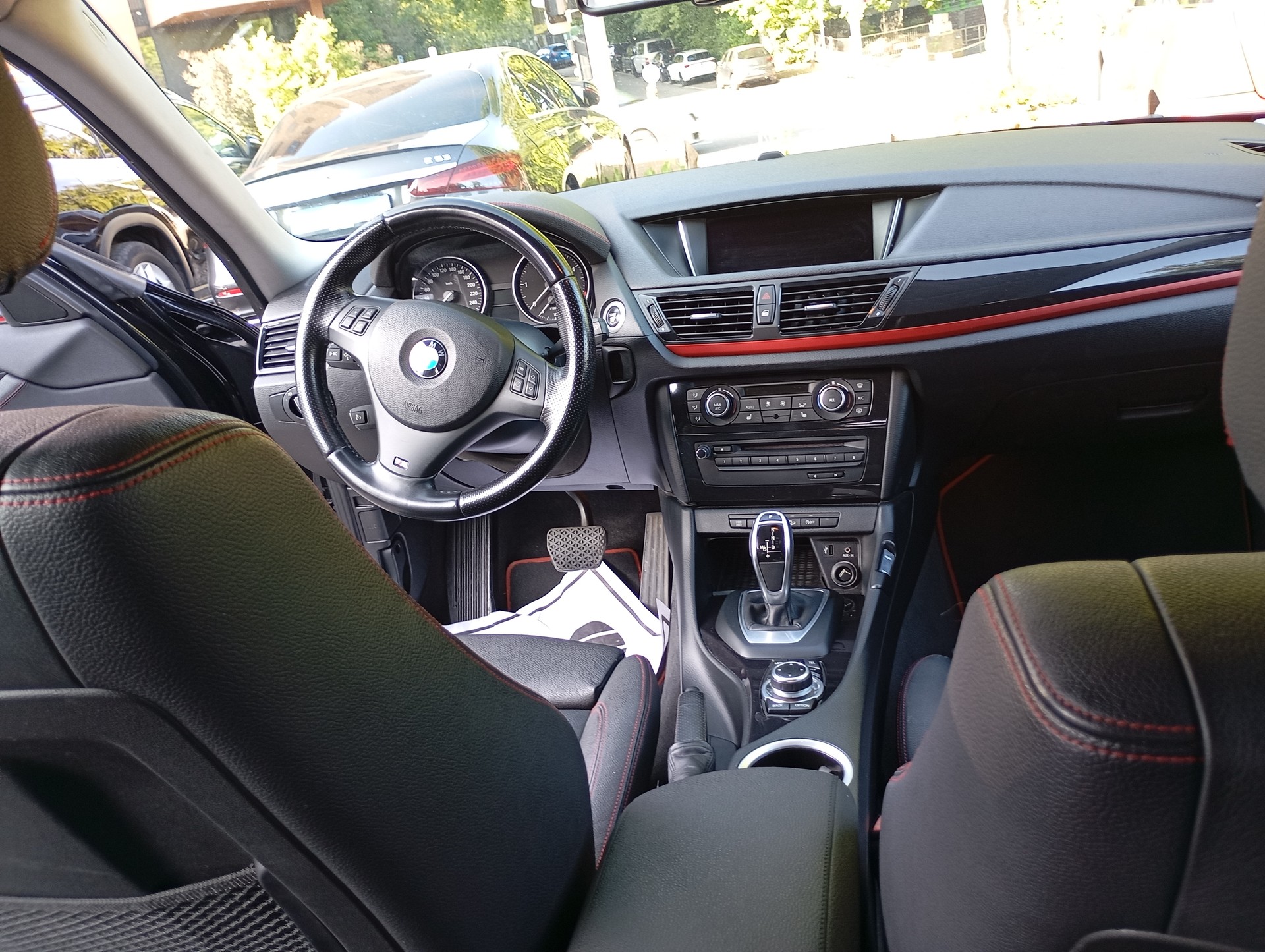 BMW XDrive 20D-image-16