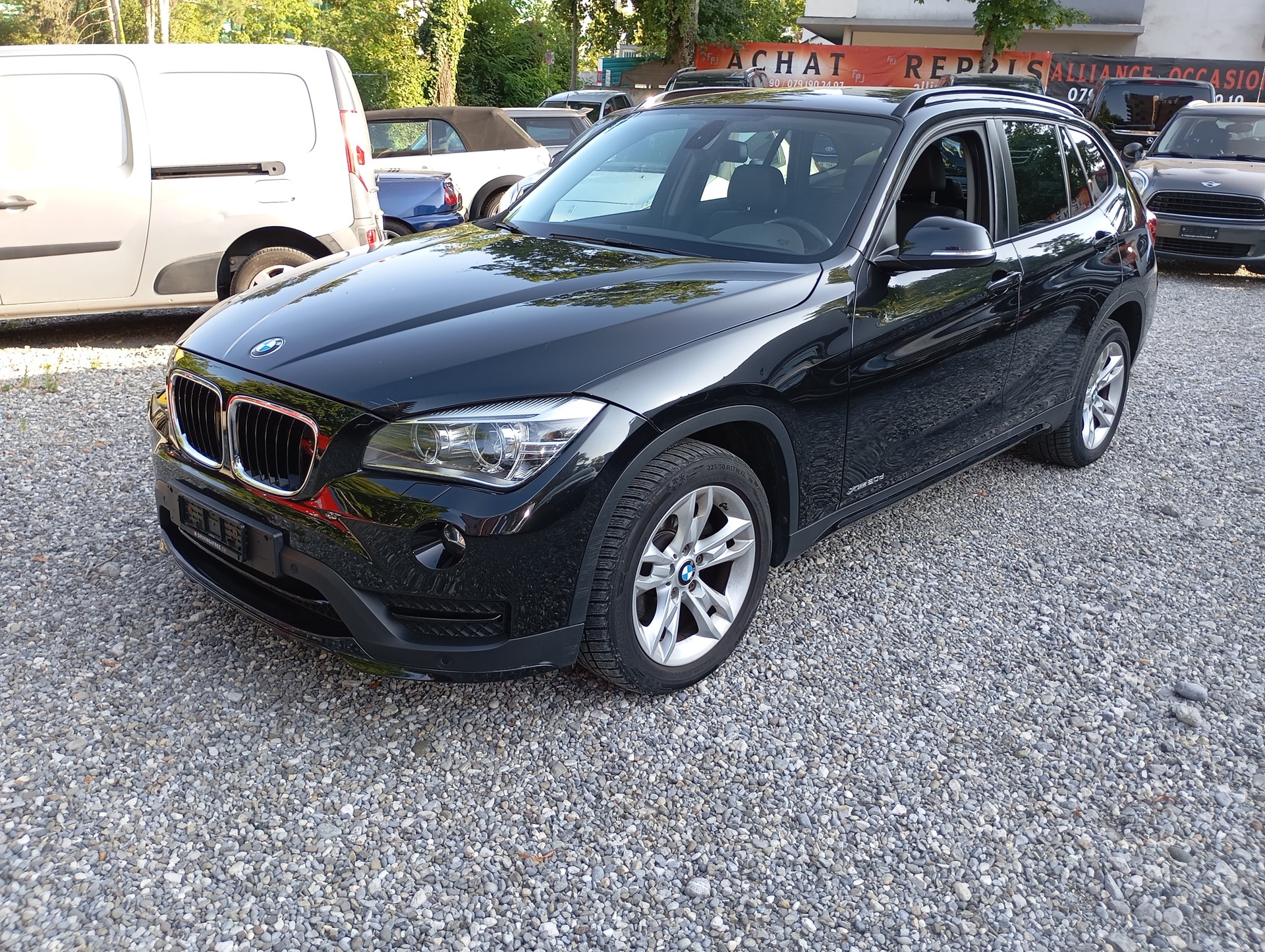 BMW XDrive 20D-image-11