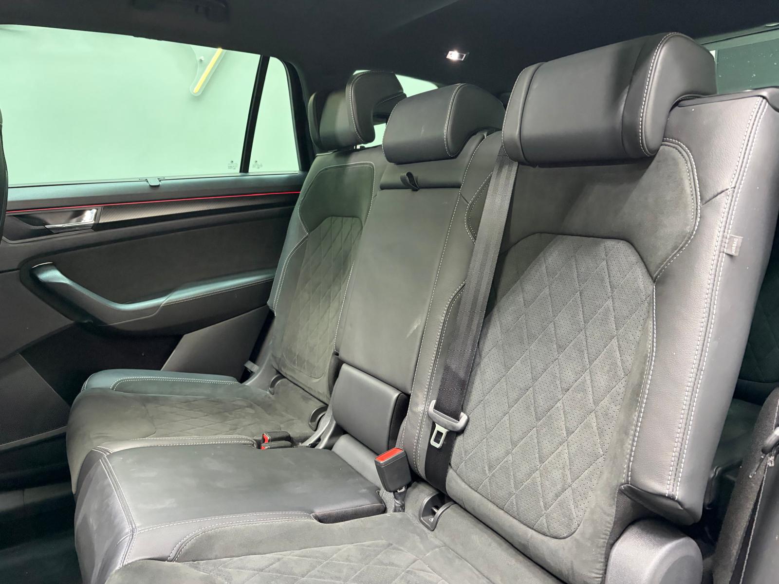 SKODA Kodiaq 2.0 TSI 4x4 SportLine - 7 places - Toit ouvrant-image-10