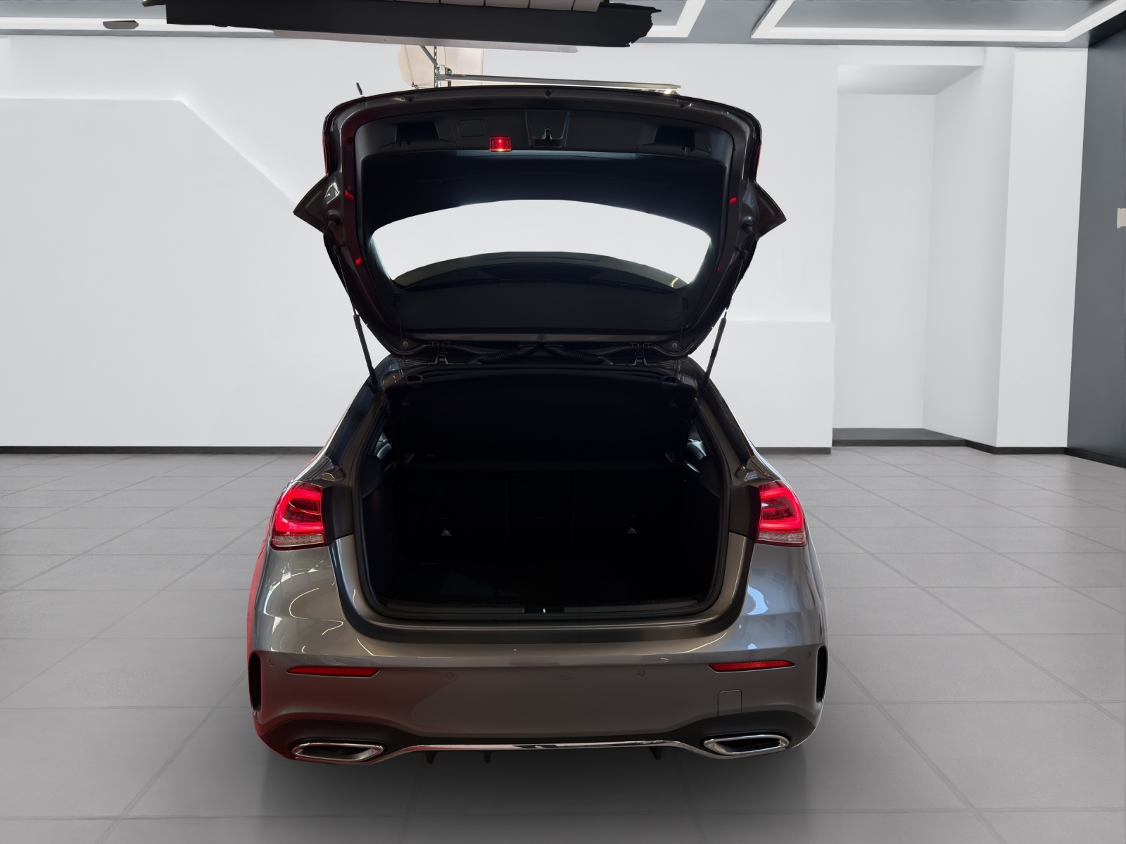 MERCEDES-BENZ A 220 AMG Line 7G-DCT 4Matic-image-21
