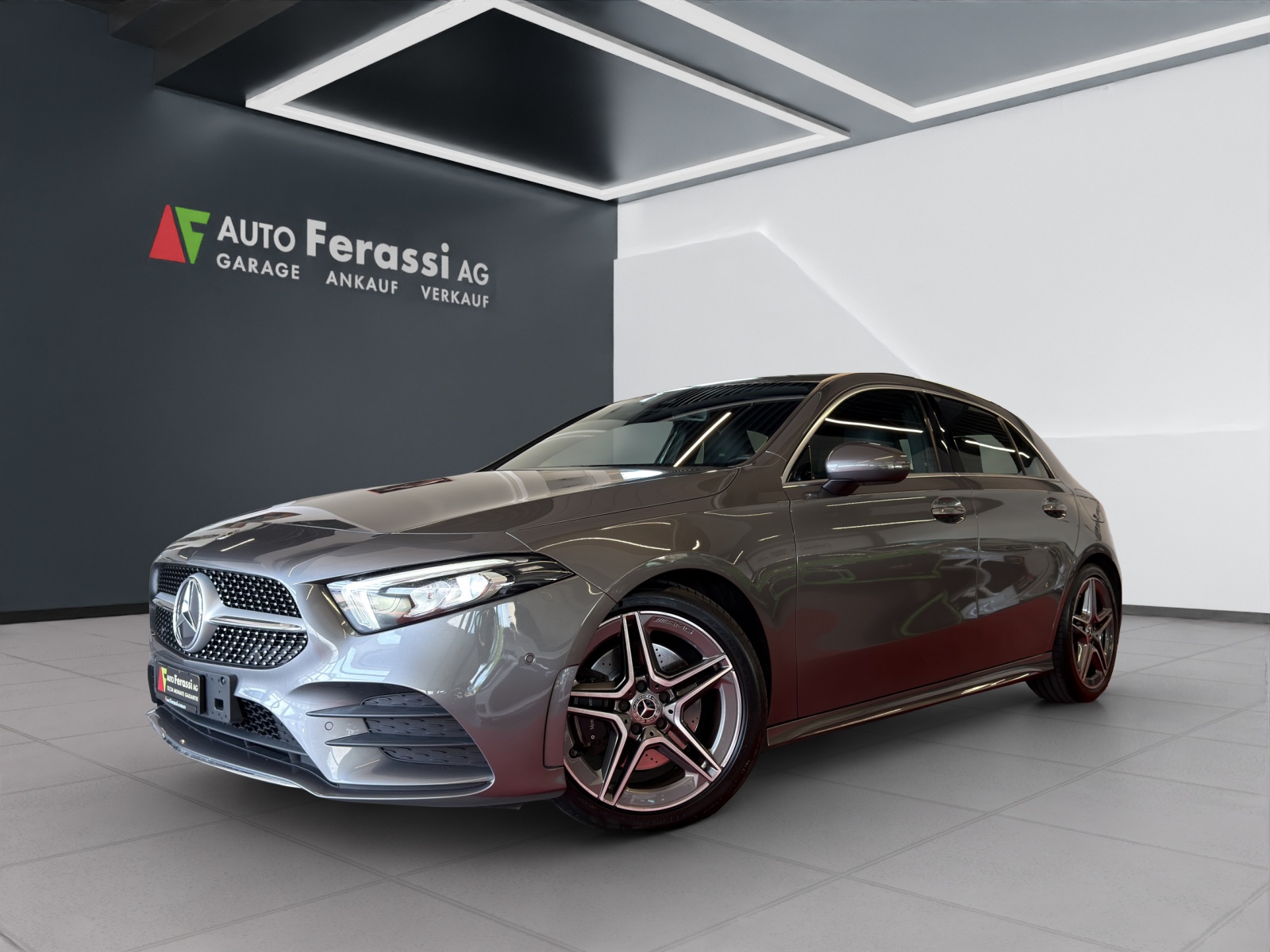 MERCEDES-BENZ A 220 AMG Line 7G-DCT 4Matic-image-0