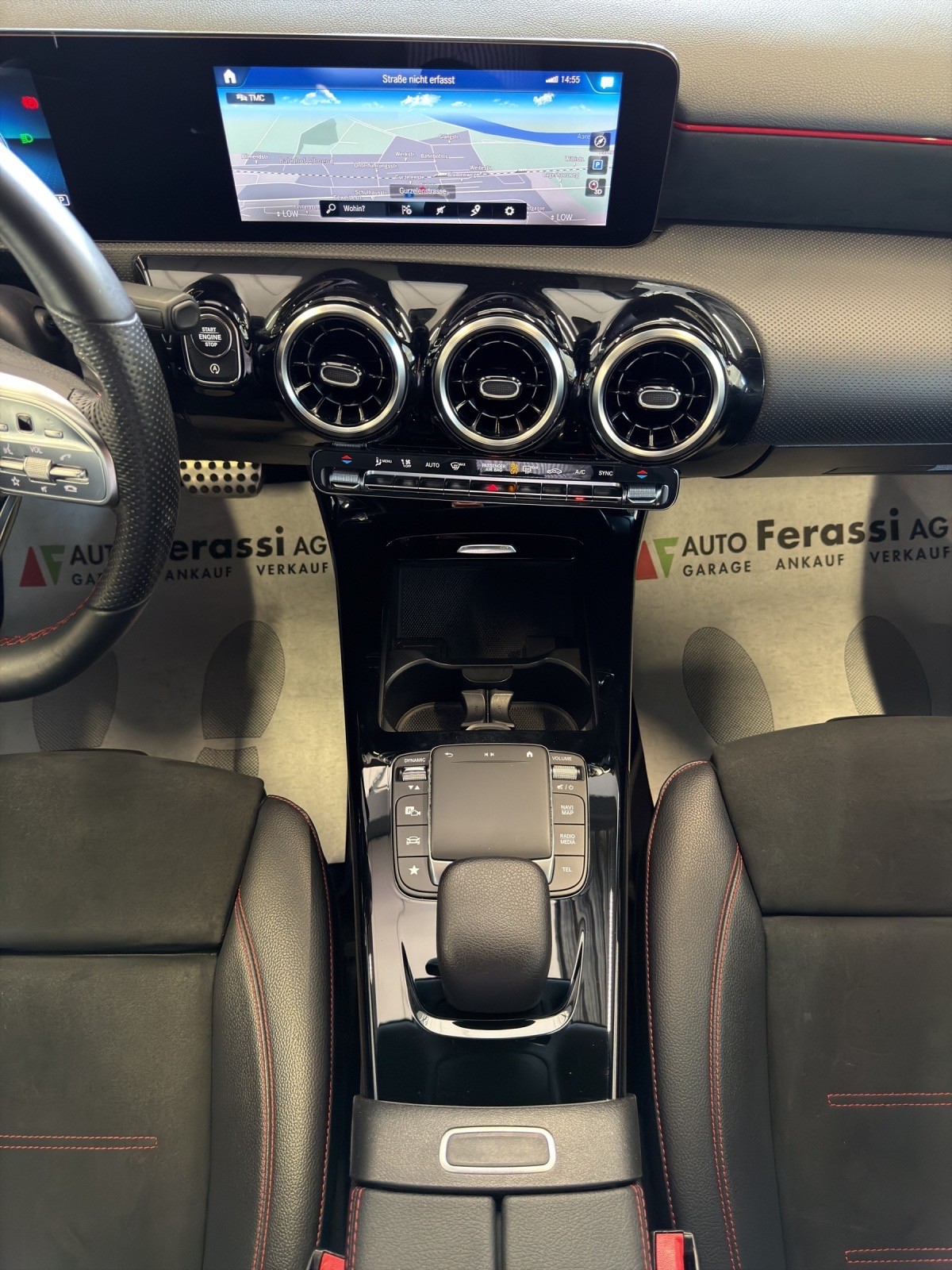MERCEDES-BENZ A 220 AMG Line 7G-DCT 4Matic-image-18