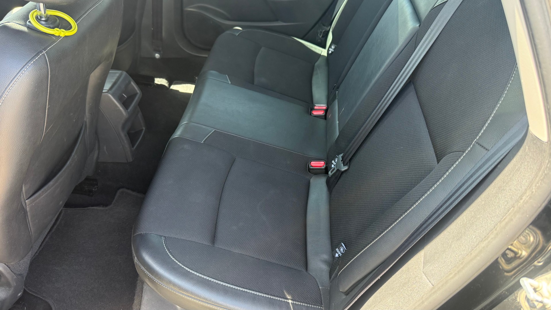 CITROEN C4 Berline 1.6 i-image-8