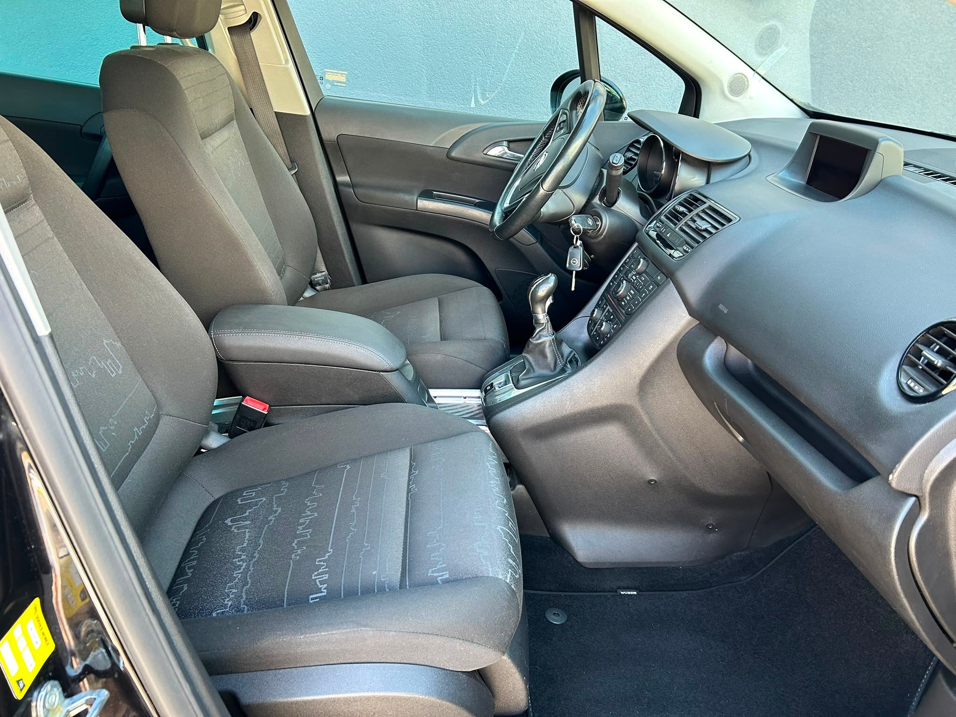 OPEL Meriva 1.4 Turbo Cosmo-image-7