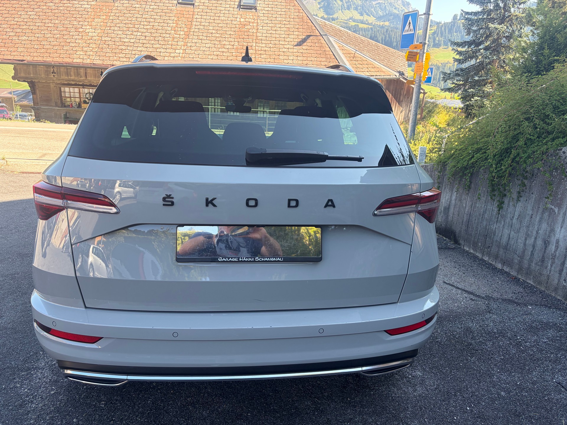 SKODA Karoq 2.0 TDI CR Sport Line 4x4 DSG-image-4