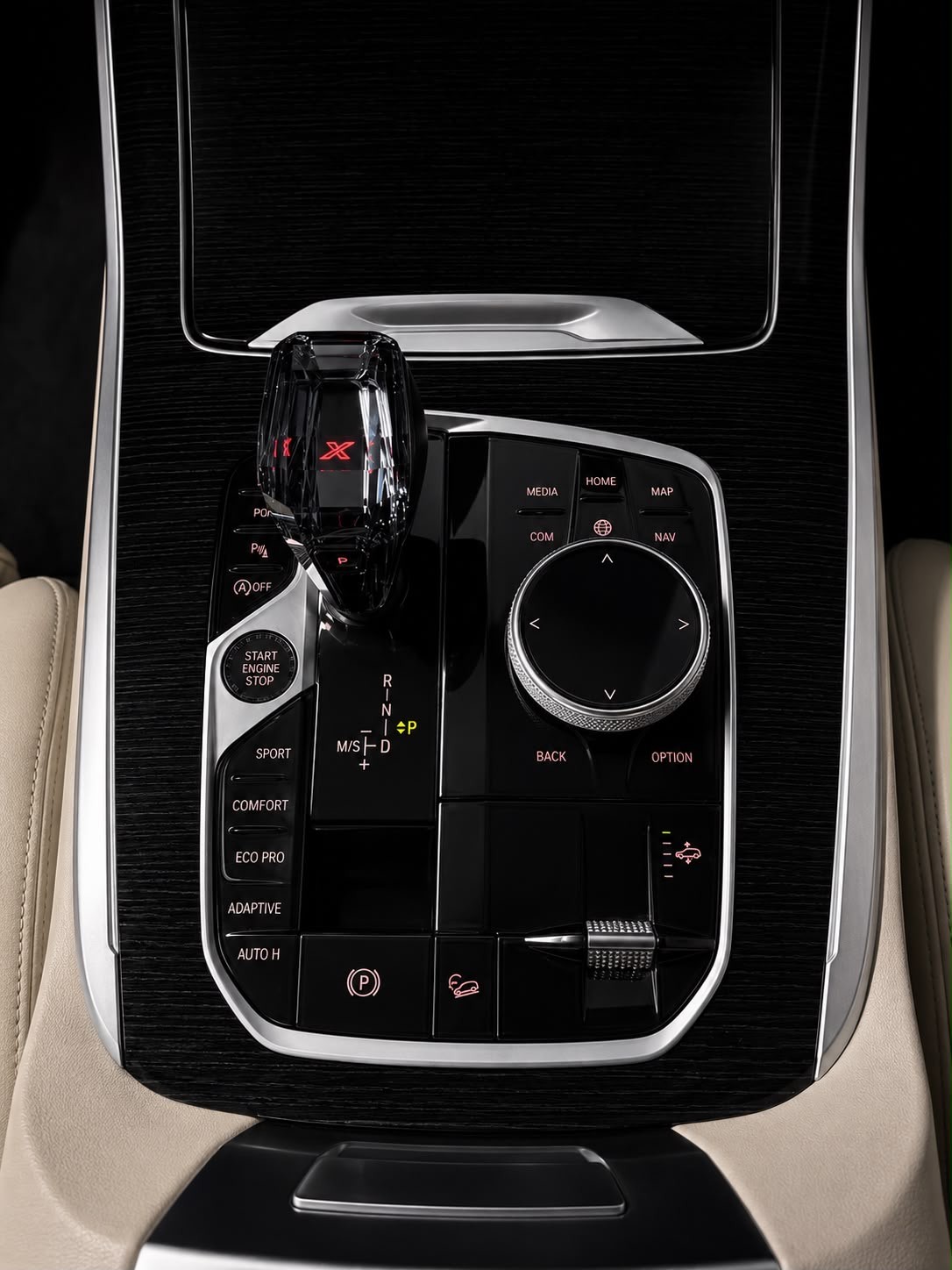 BMW X7 xDrive 30d Steptronic M- Sport / 6 Plätze / Sky Panorama / Laser Licht / back Screen / First Class Paket / AHG Etc..-image-23