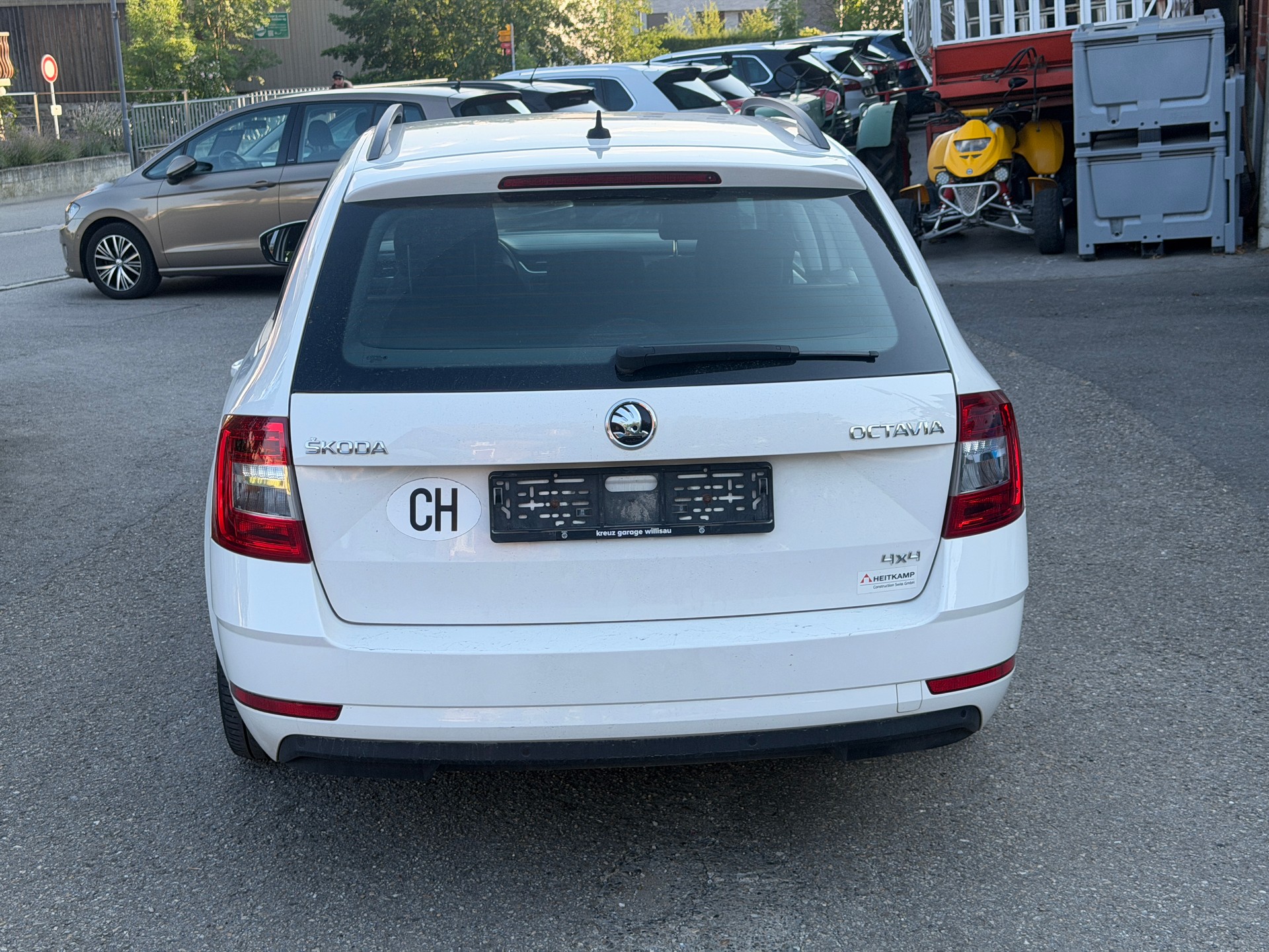 SKODA Octavia Combi 2.0 TDI Ambition 4x4 DSG-image-3