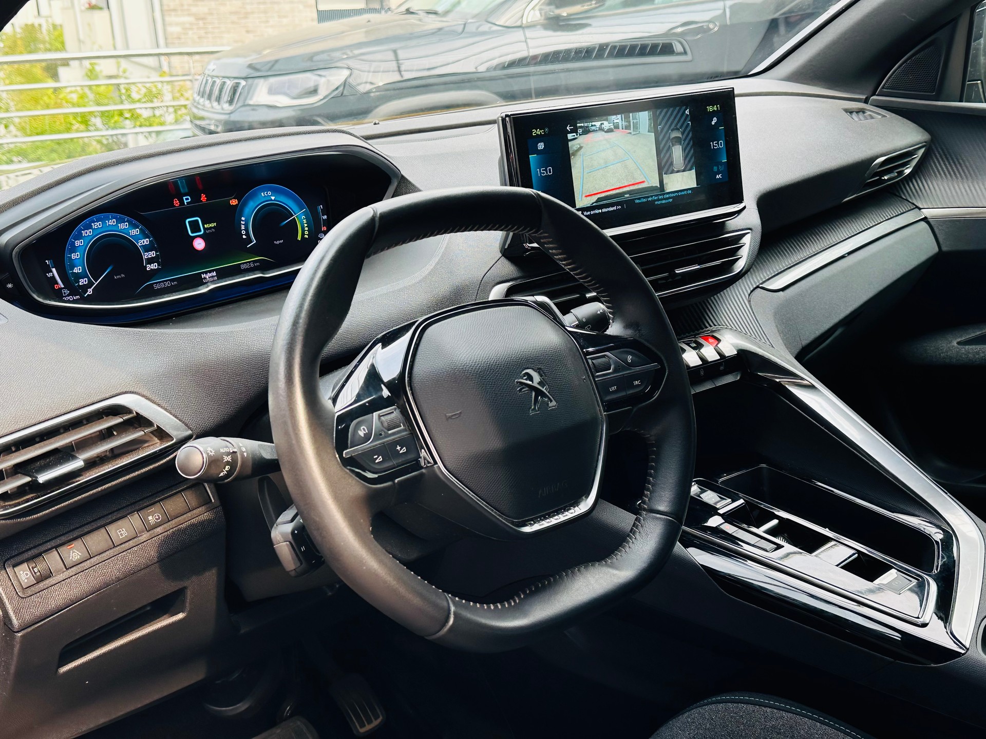 PEUGEOT 3008 180e Hybrid2 Allure Pack EAT8-image-13