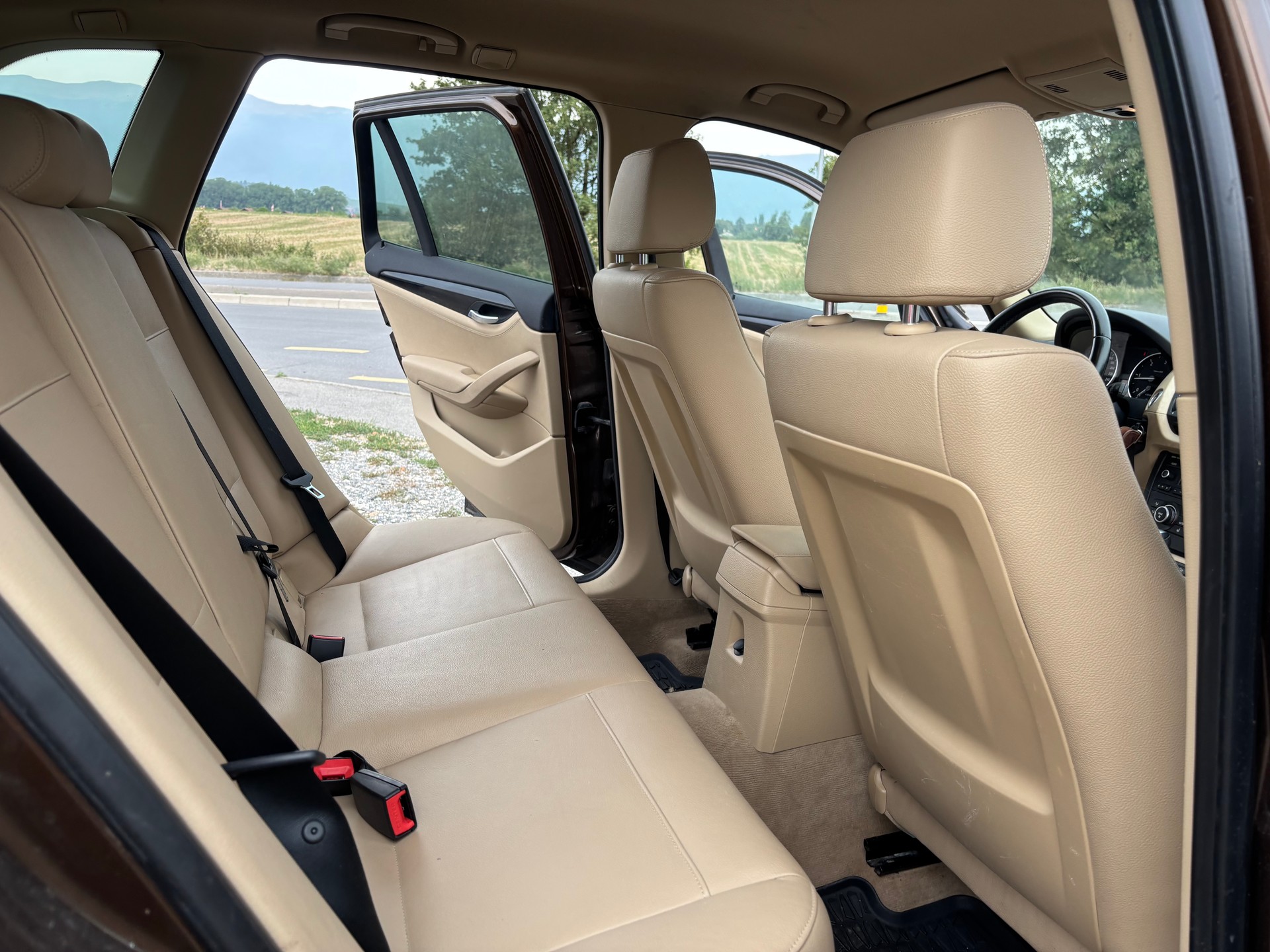 BMW X1 xDrive 20d Steptronic-image-13
