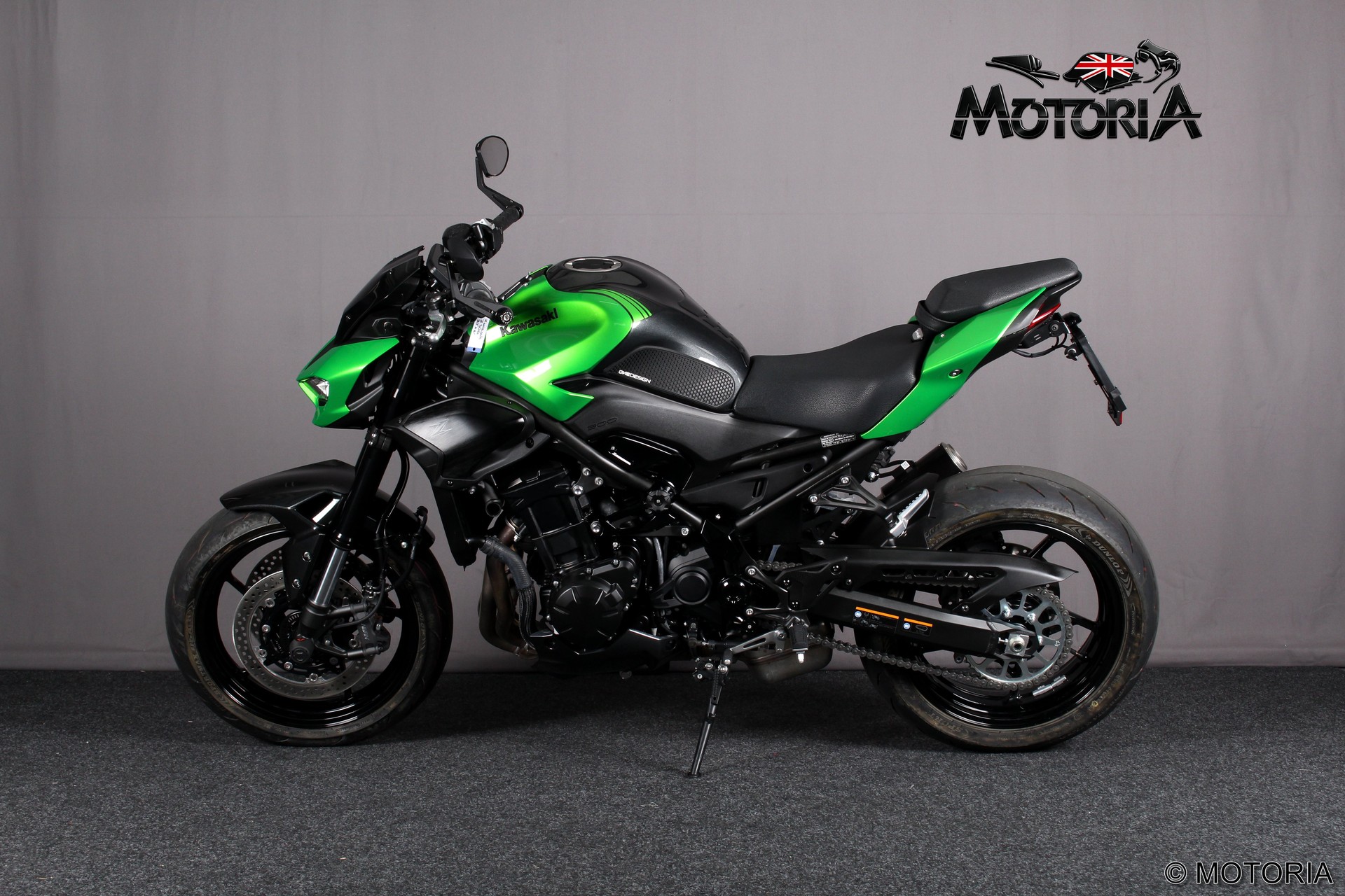 KAWASAKI Z 900 (35kW)-showroom-element-2
