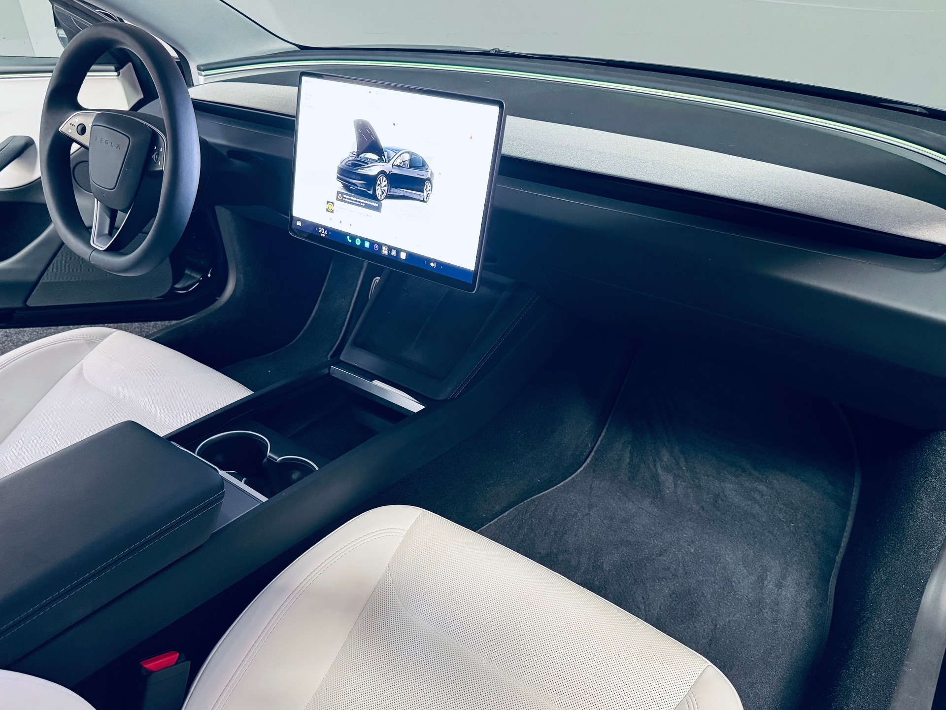 TESLA Model 3 Long Range Dual Motor AWD-image-18