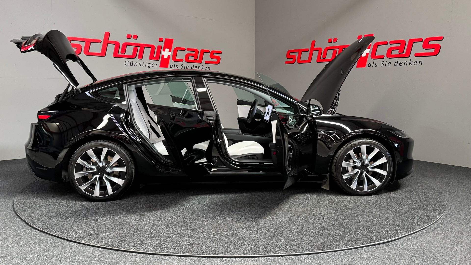 TESLA Model 3 Long Range Dual Motor AWD-image-7