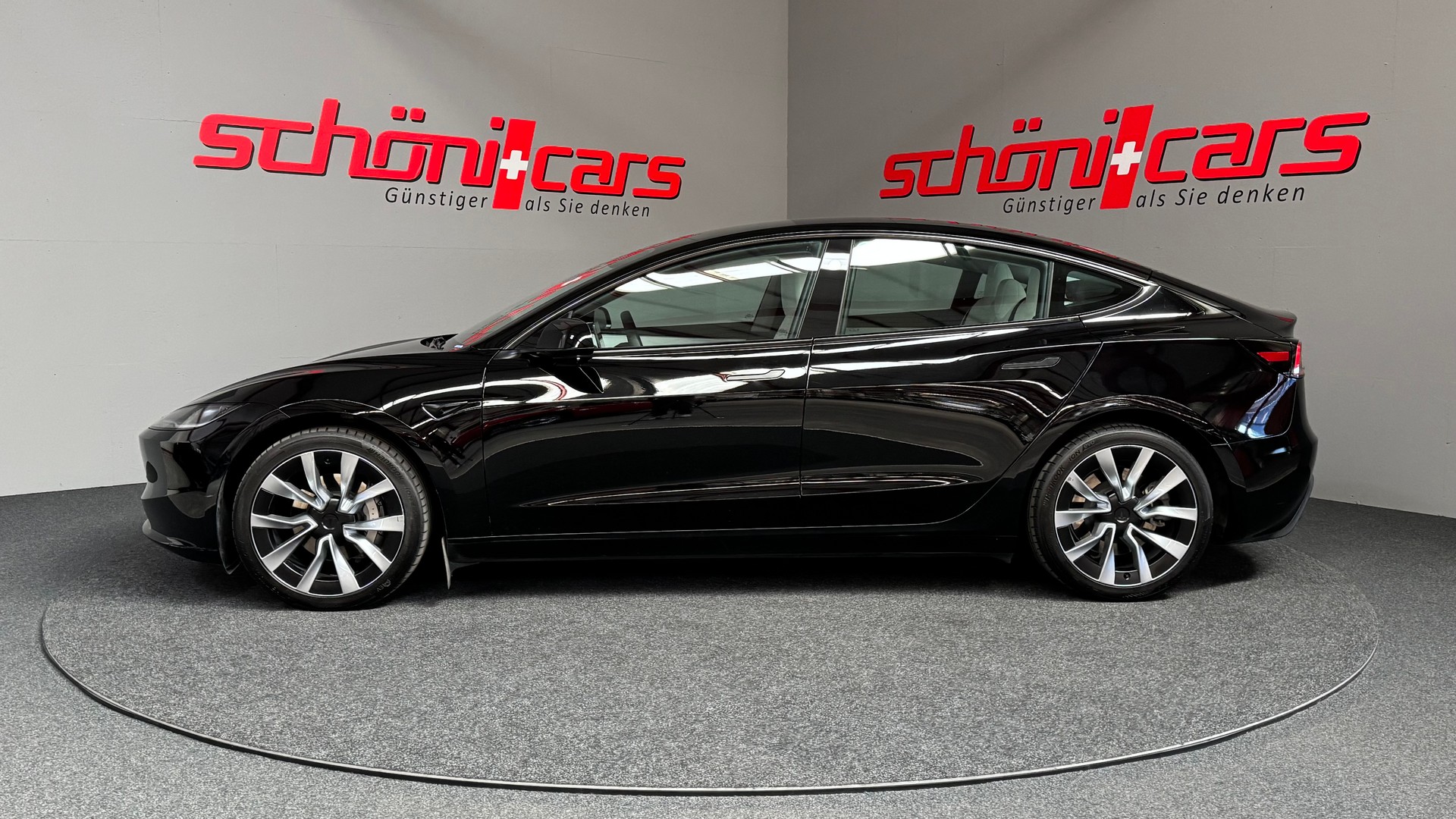 TESLA Model 3 Long Range Dual Motor AWD-image-2