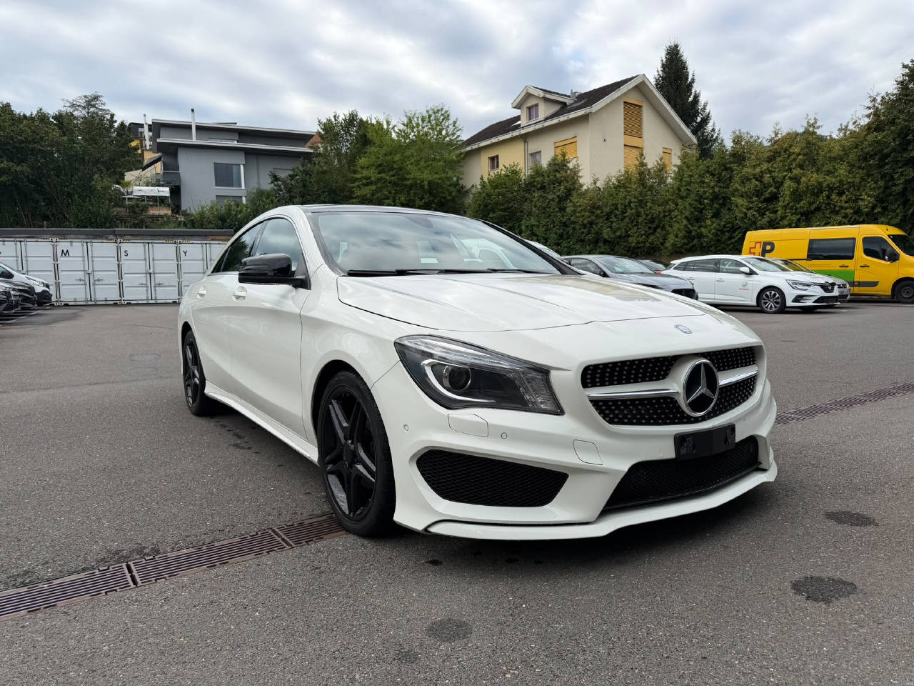 MERCEDES-BENZ CLA 180 AMG Line-image-0